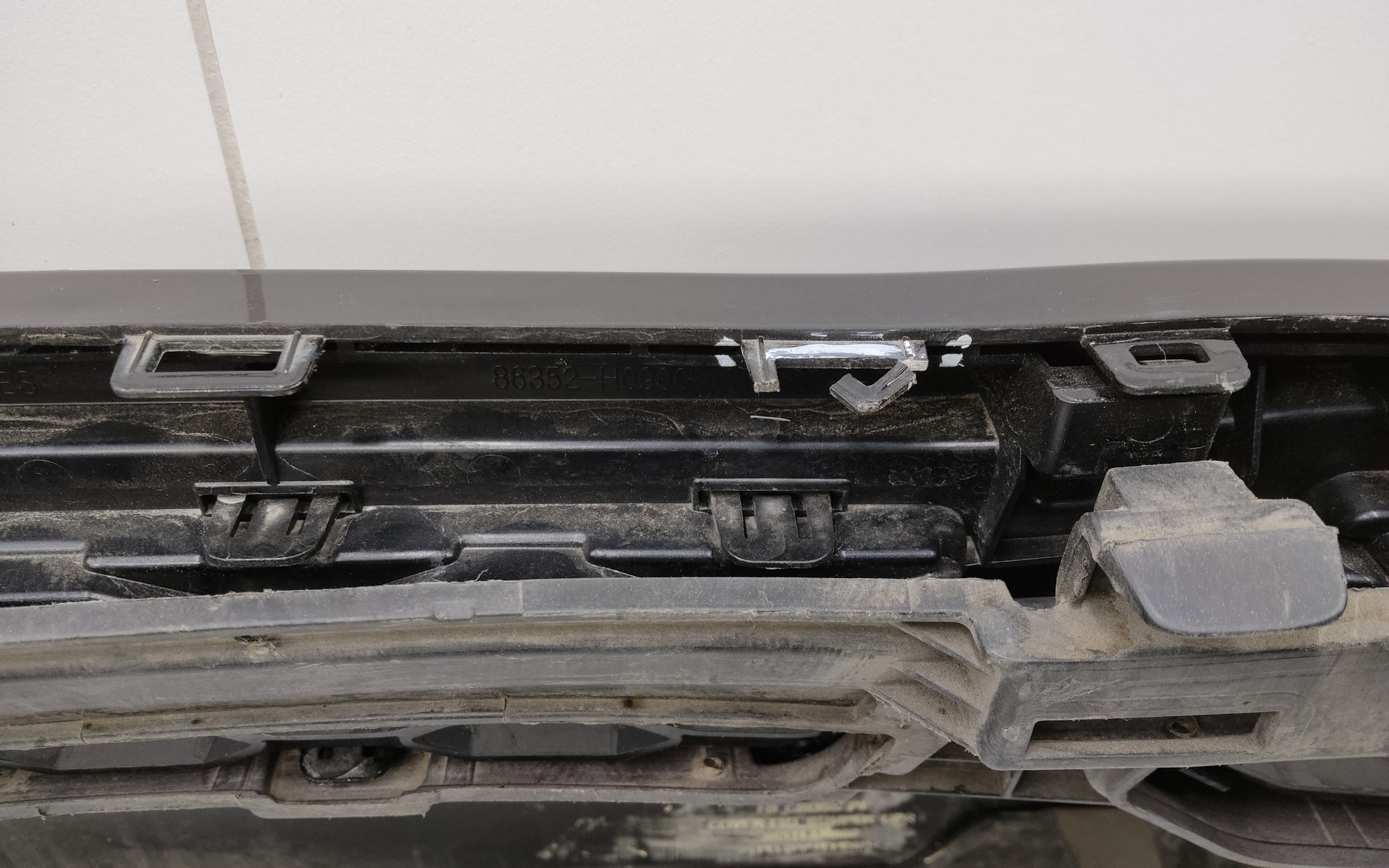 Бампер передний Kia Rio 4 X-Line Restail