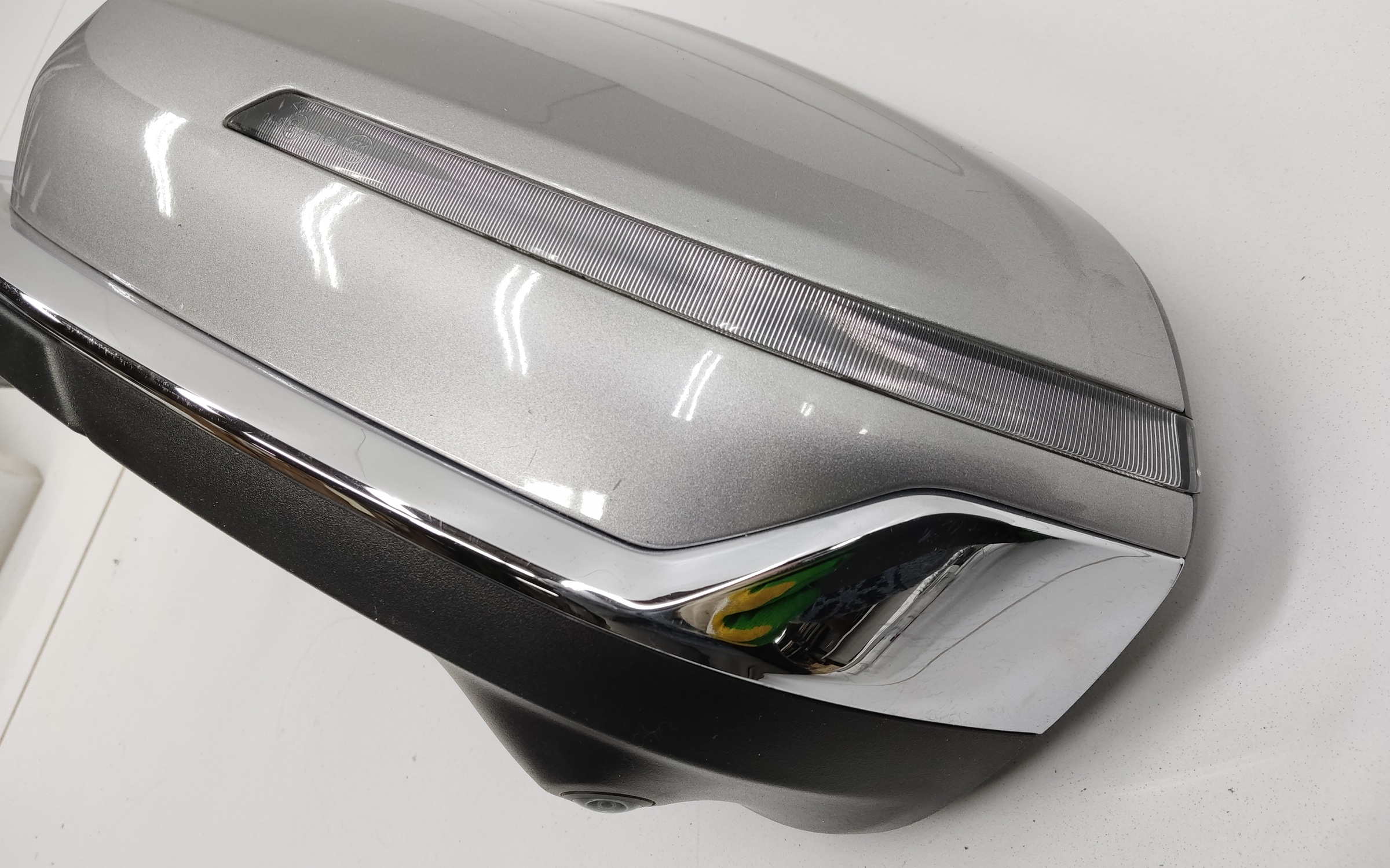 Зеркало левое Geely Monjaro 9+1 контактов