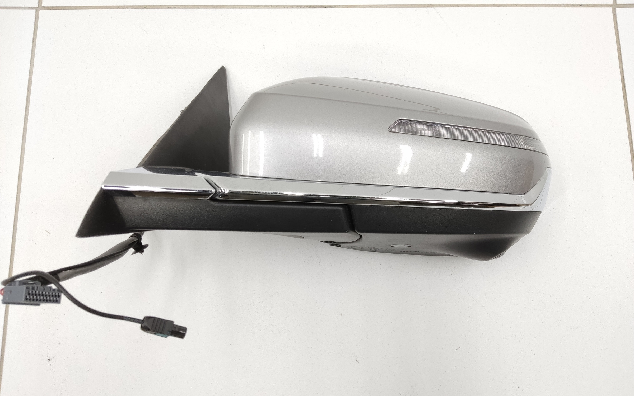 Зеркало левое Geely Monjaro 9+1 контактов