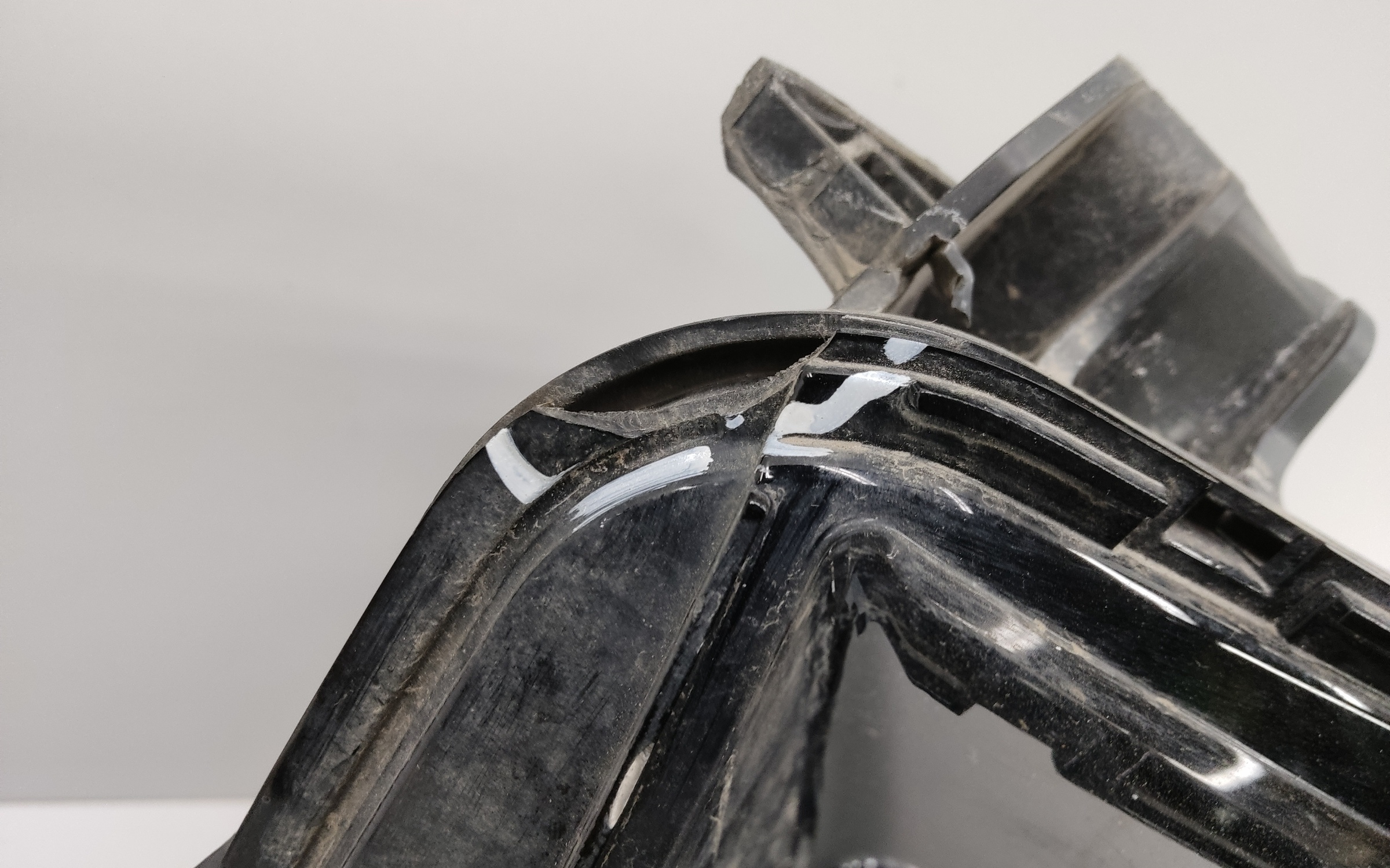 Фара передняя левая Tank 500 LED