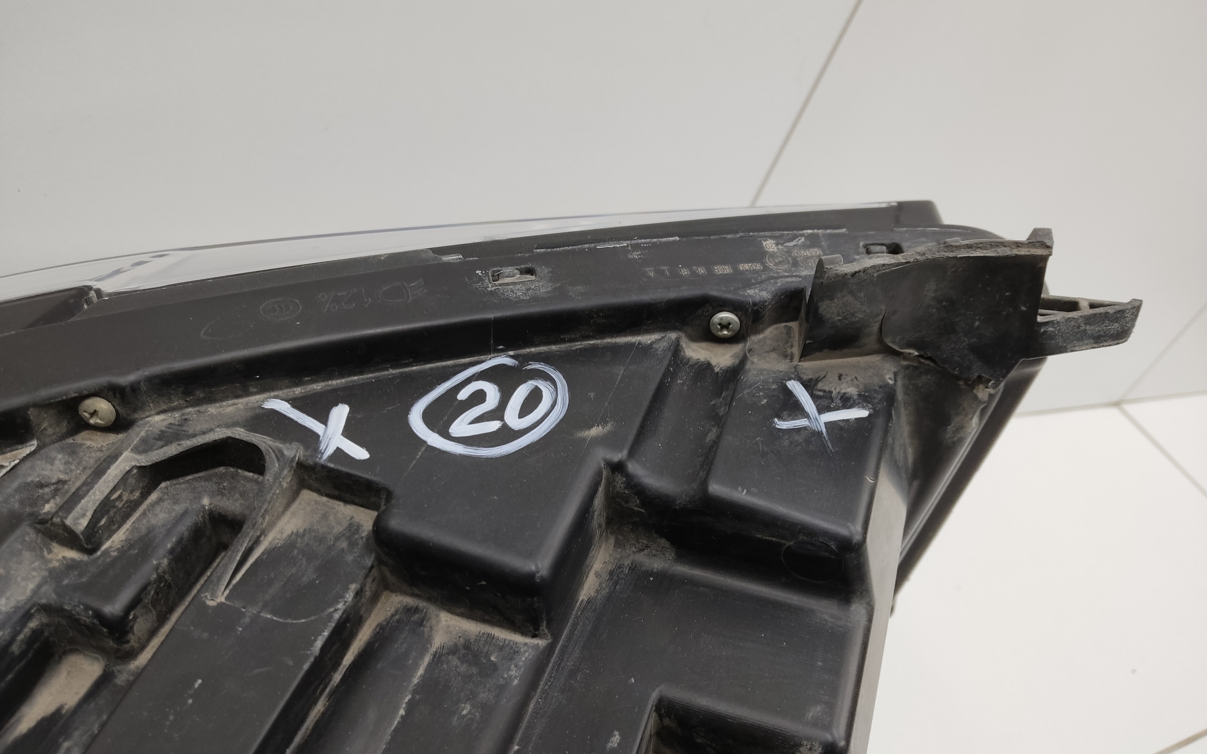 Фара передняя левая Tank 500 LED