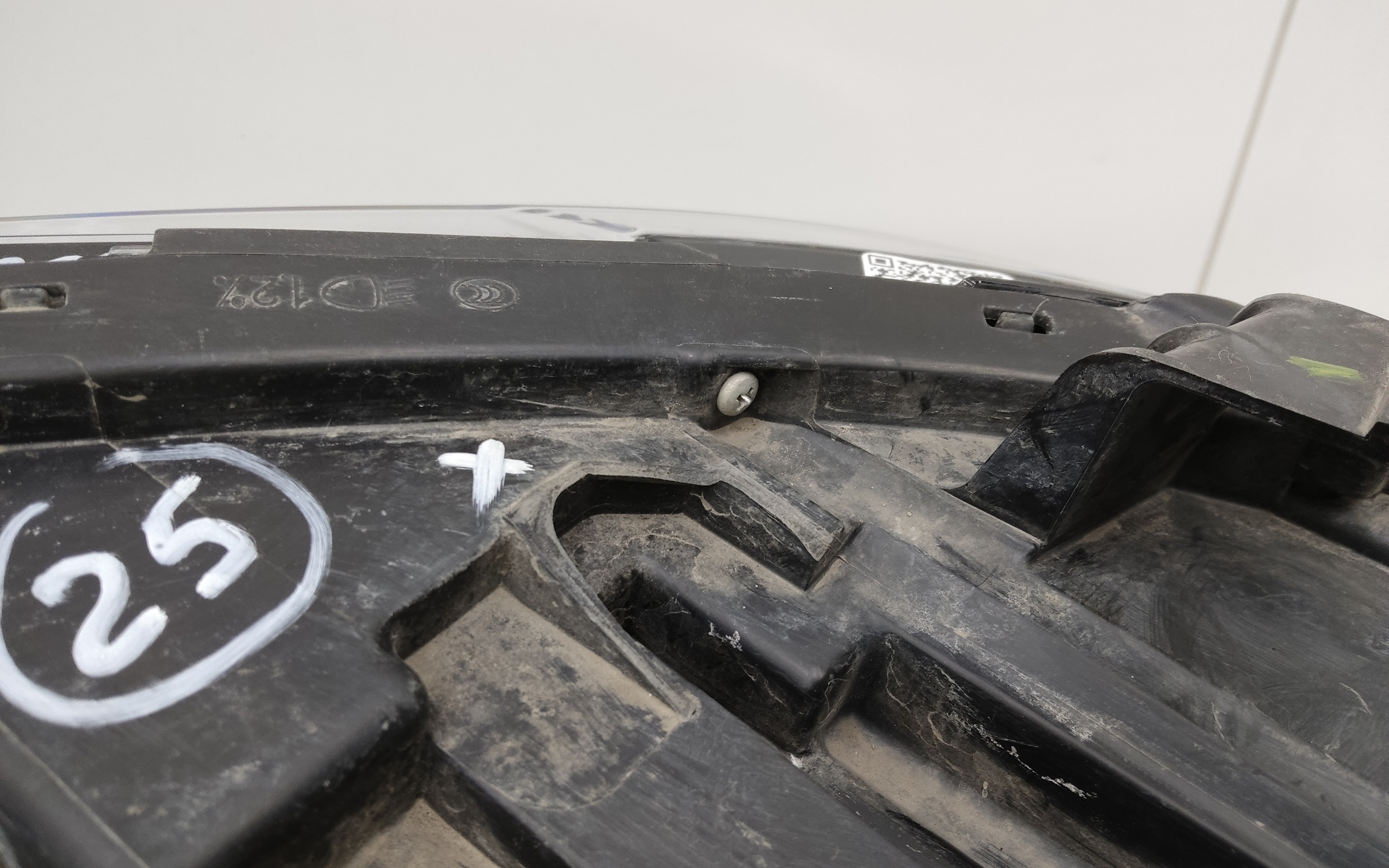 Фара передняя правая Tank 500 LED