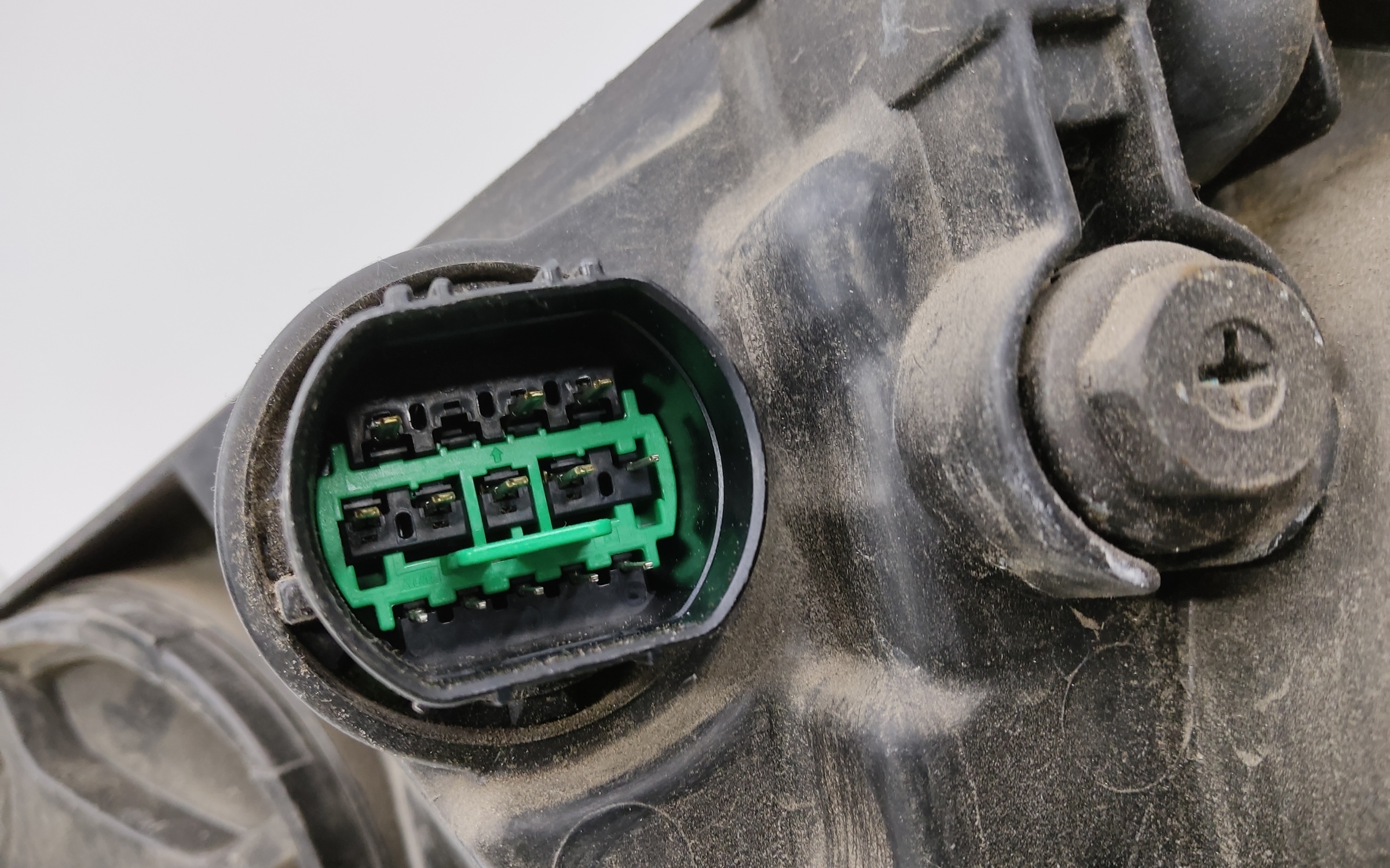 Фара передняя правая Hyundai Creta 1 линза с ДХО белая