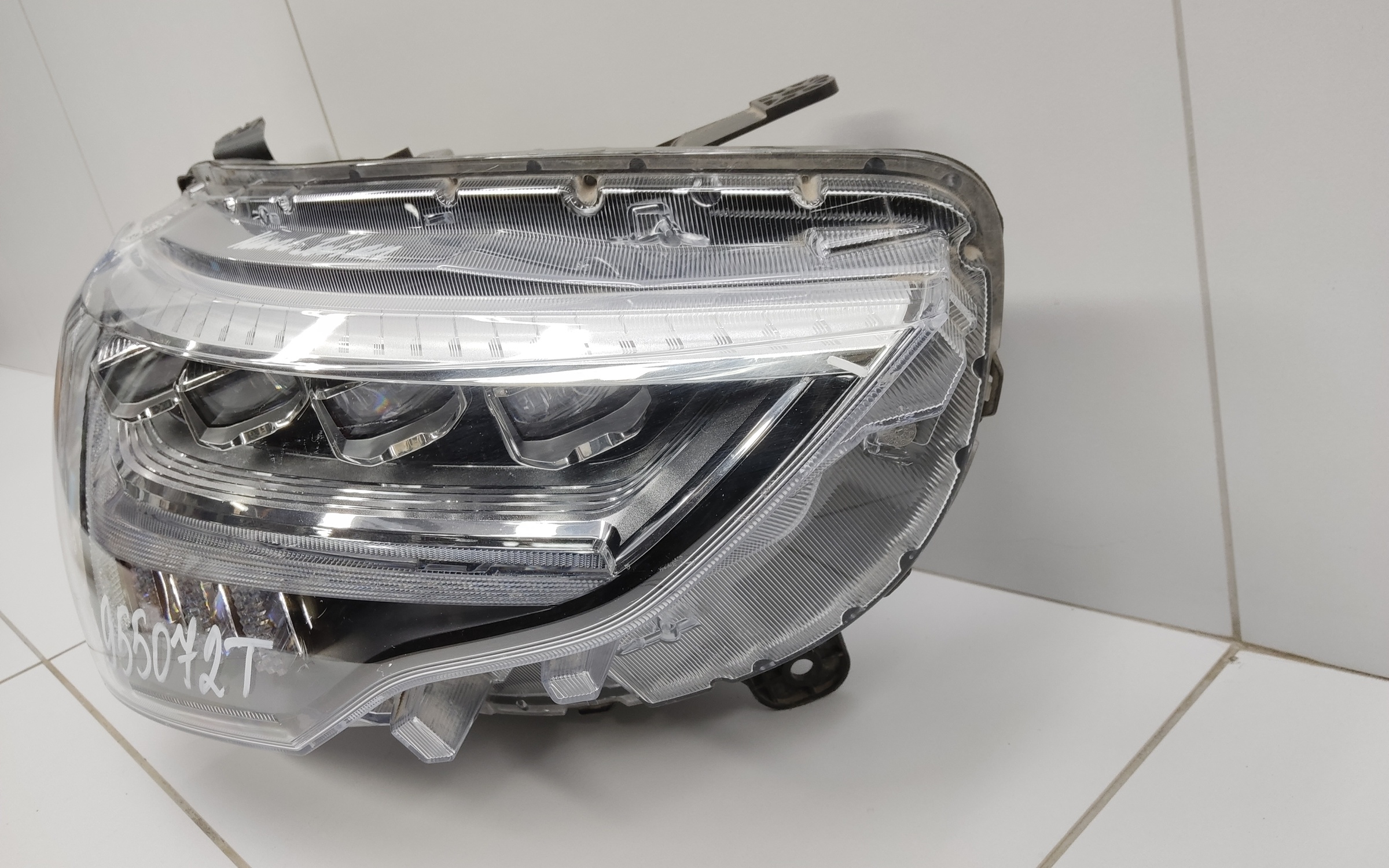 Фара передняя правая Haval Jolion LED