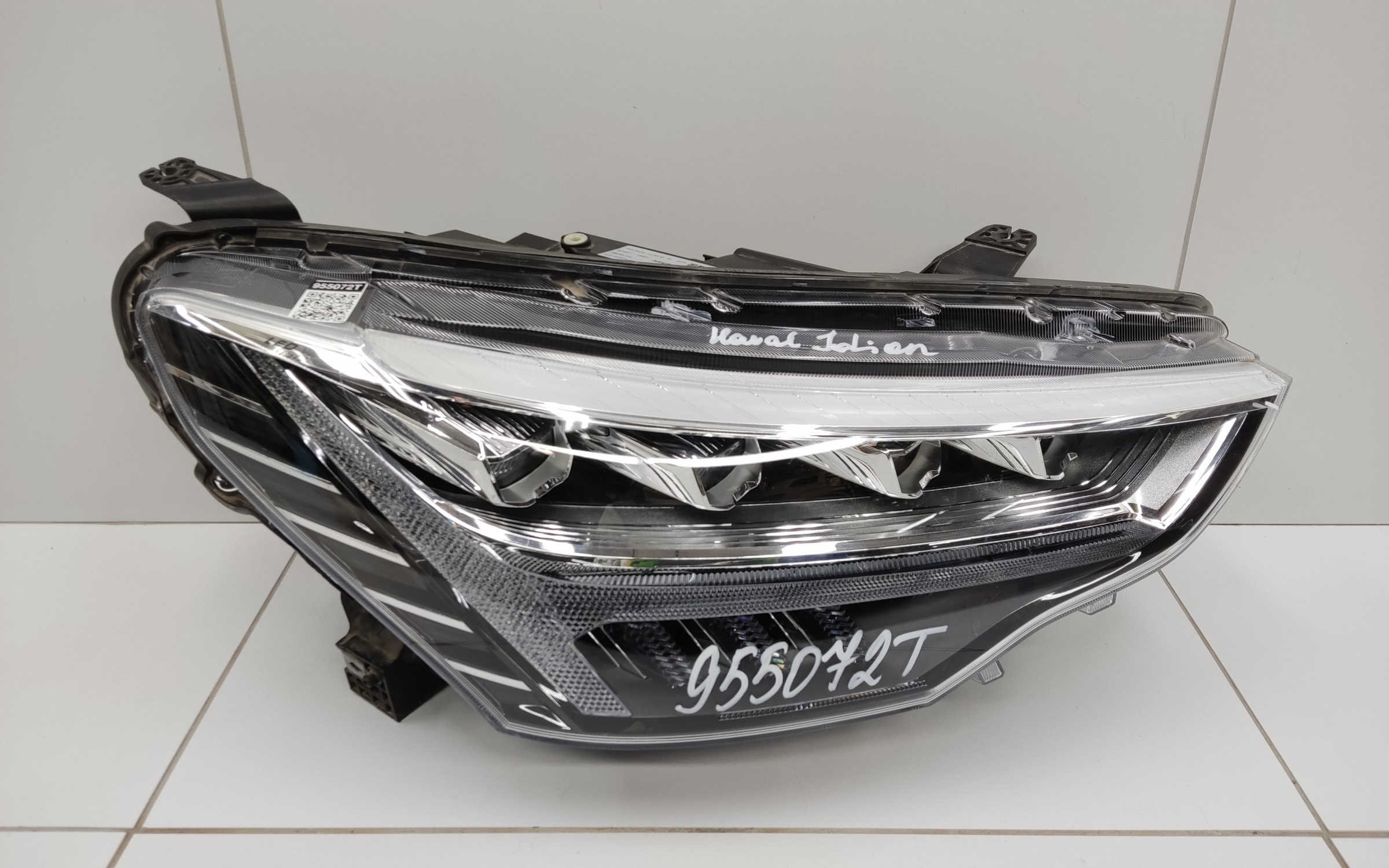 Фара передняя правая Haval Jolion LED