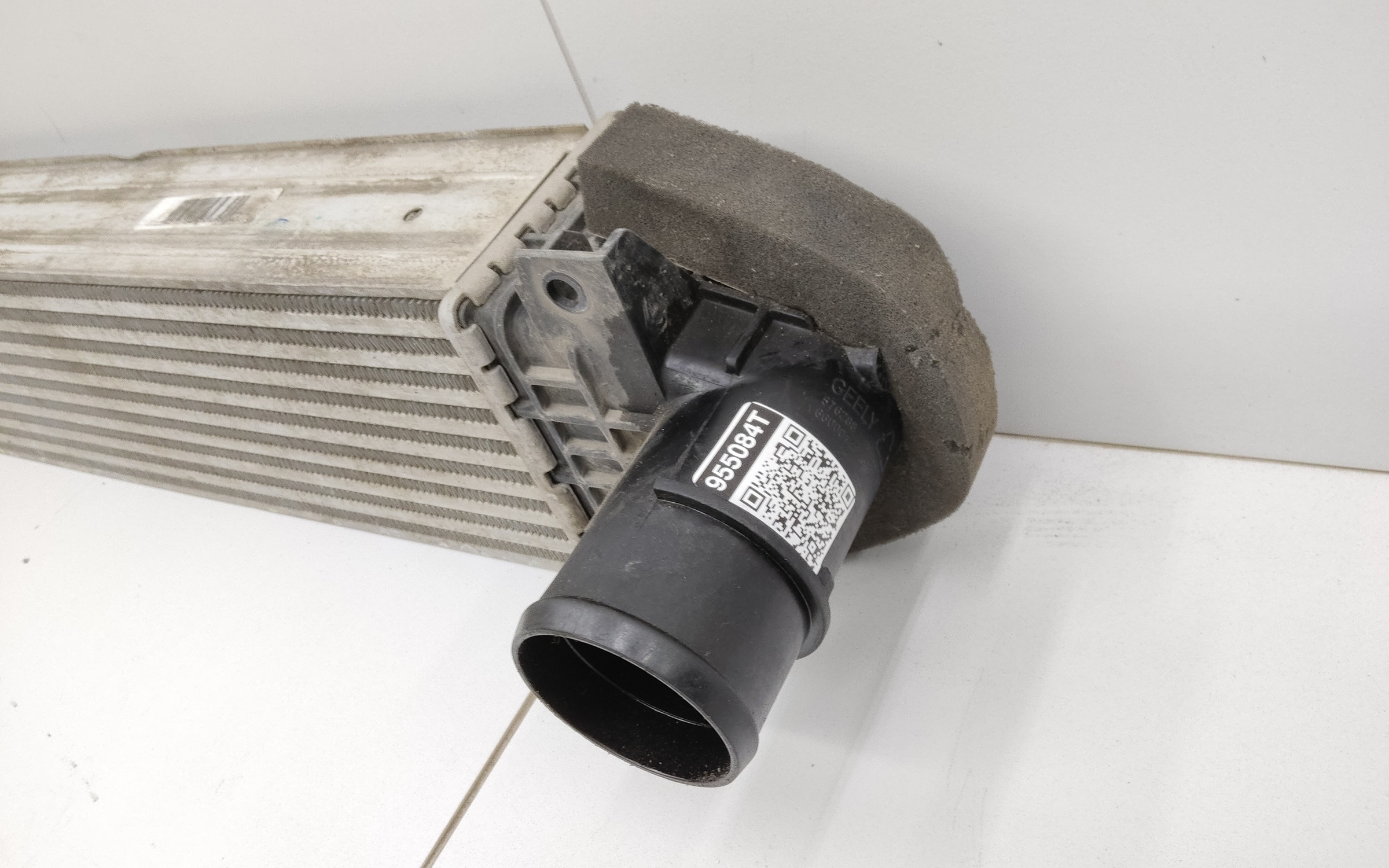 Радиатор турбины " интеркулер " Geely Atlas Pro