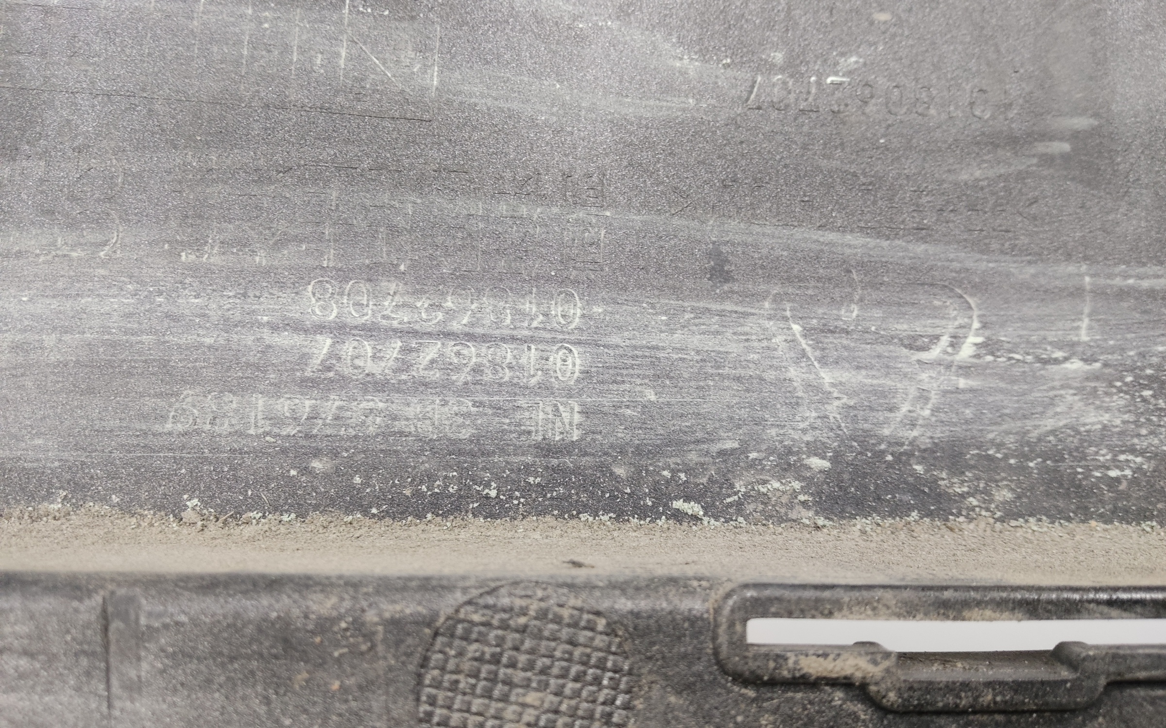 Бампер передний Geely Atlas Pro