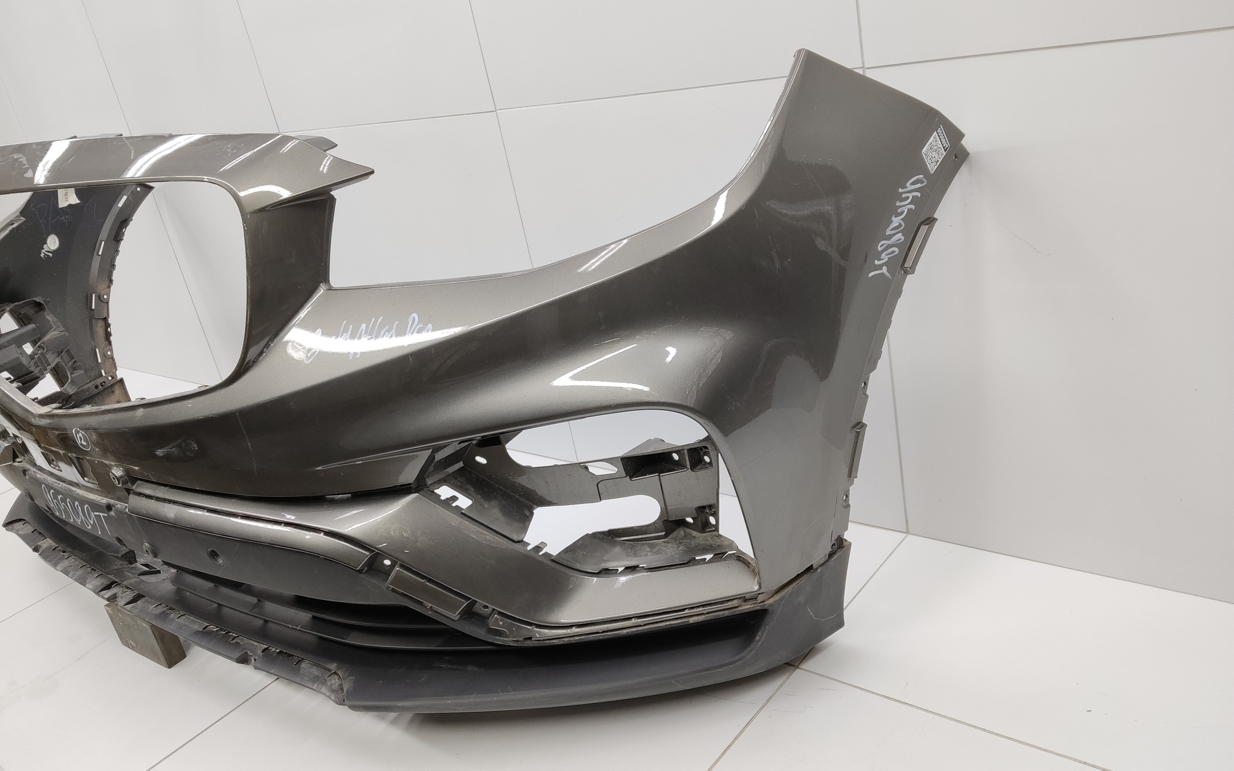 Бампер передний Geely Atlas Pro