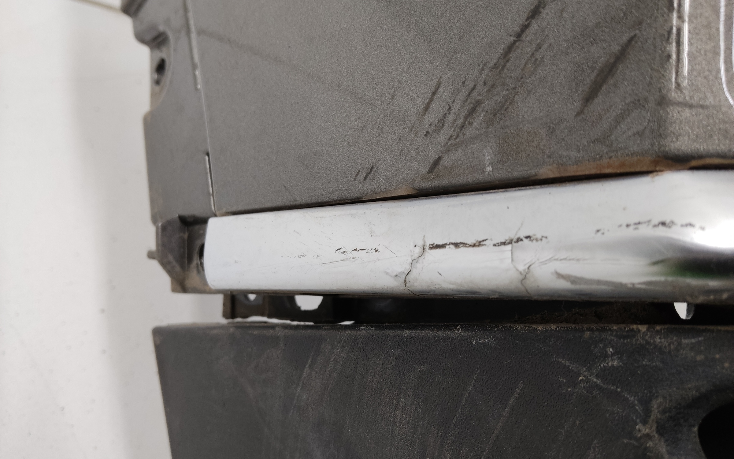 Бампер передний Geely Atlas Pro