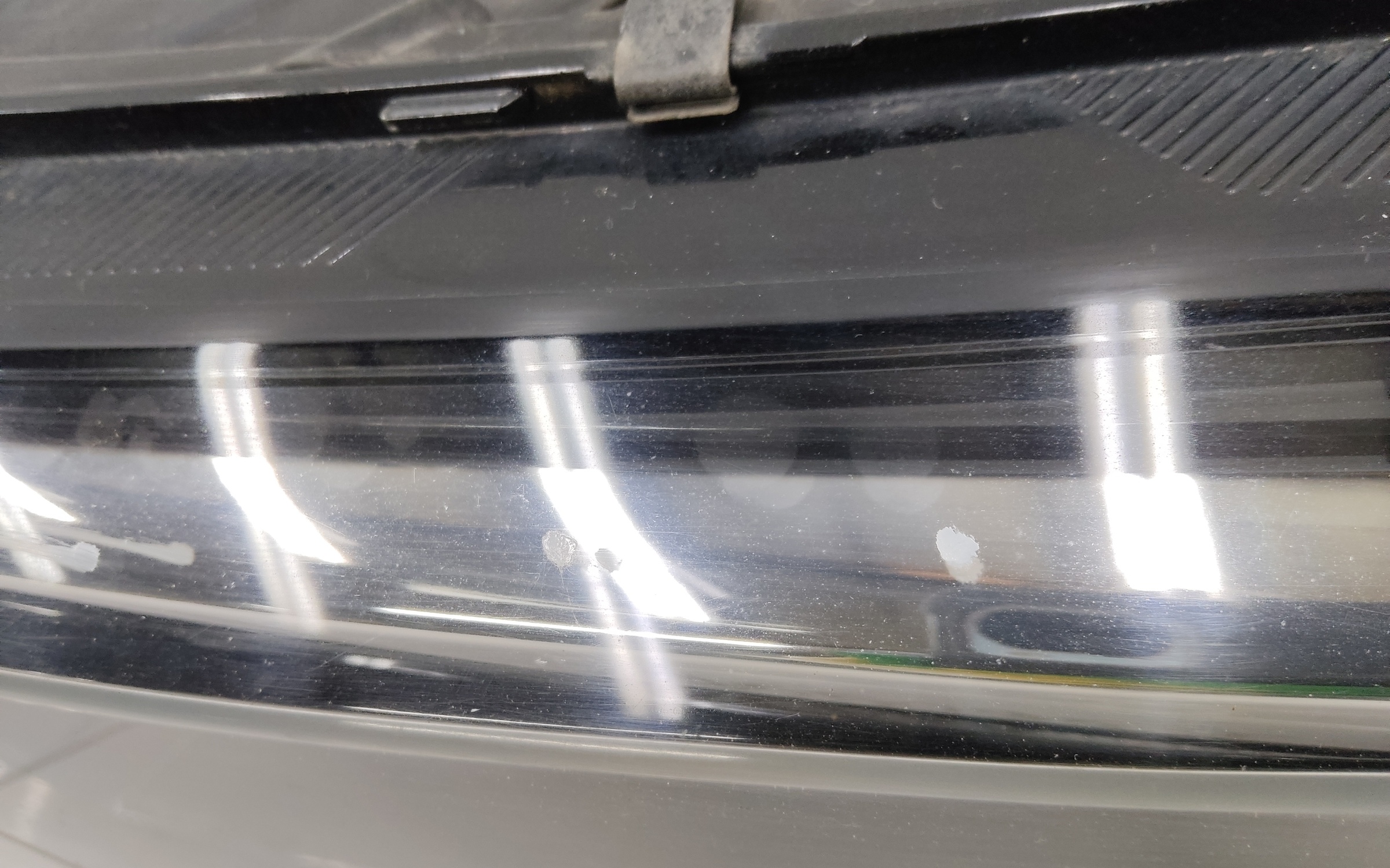 Фара передняя левая Volkswagen Polo 6 Liftback LED