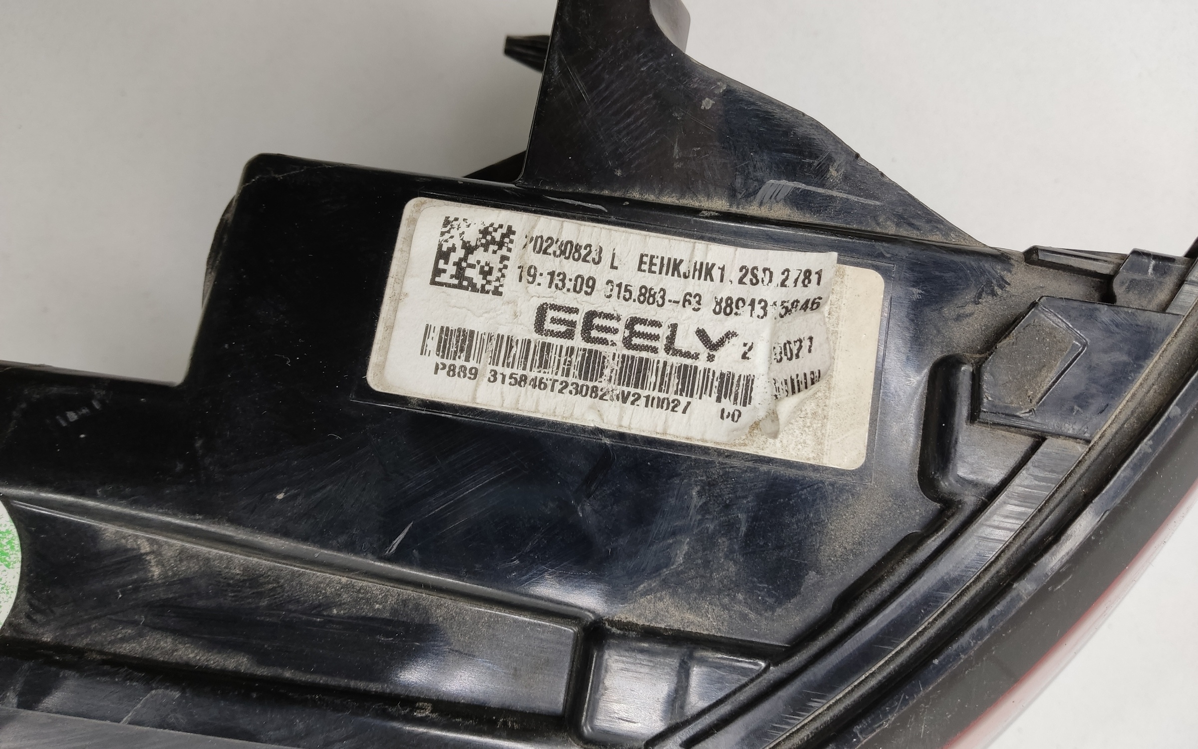 Фонарь задний левый наружный Geely Monjaro LED