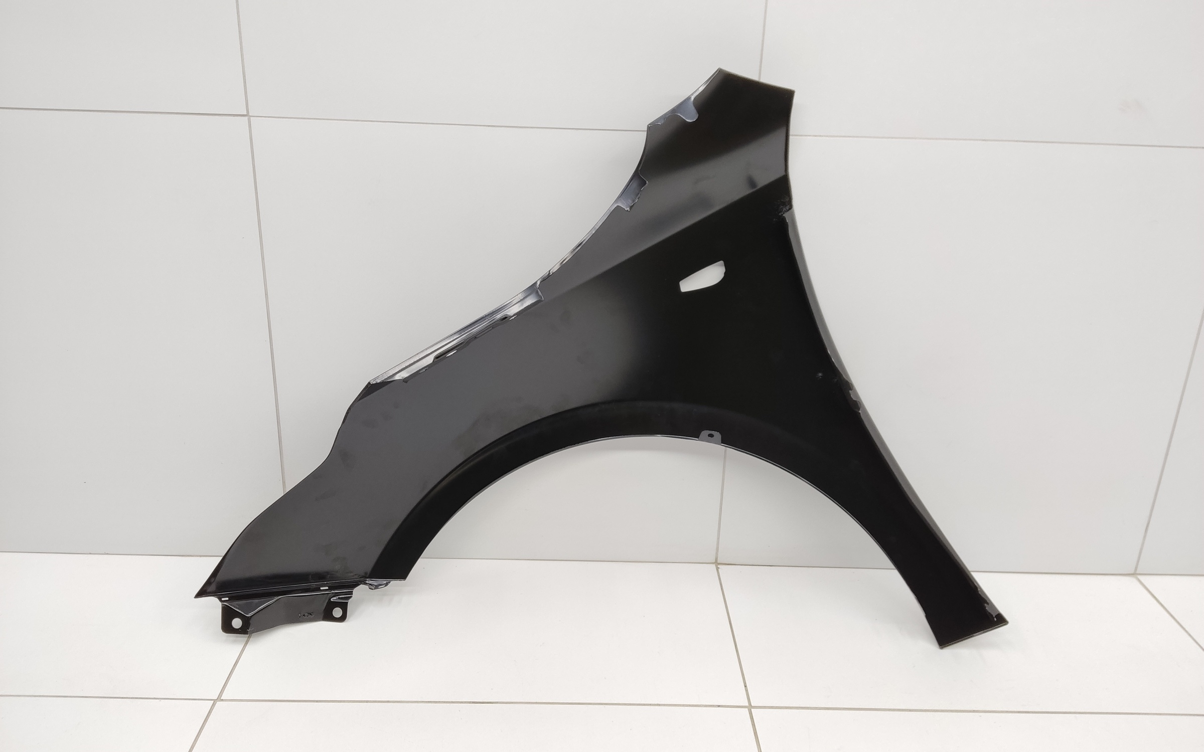 Крыло переднее правое Kia Ceed 3 под повторитель
