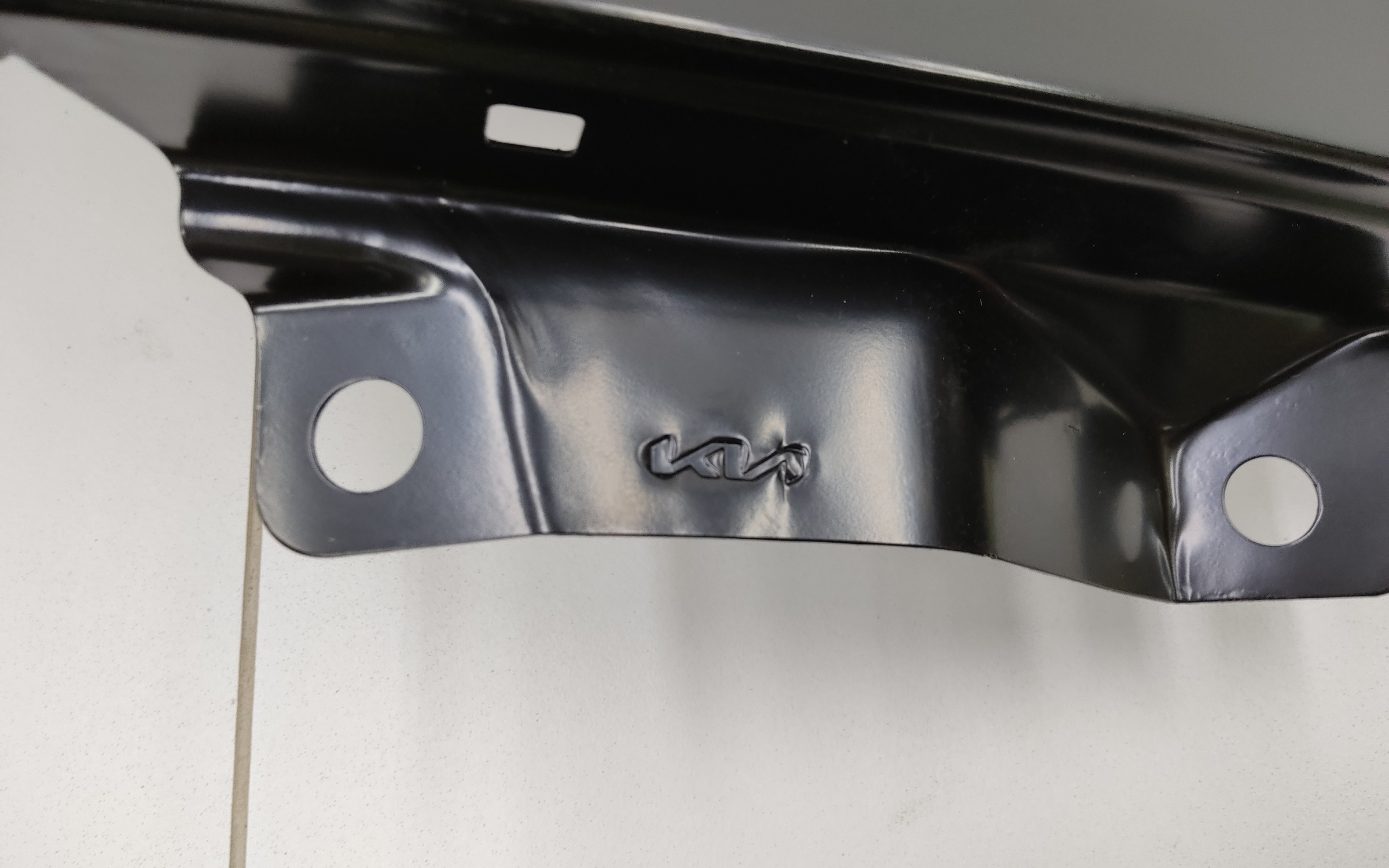 Крыло переднее правое Kia Ceed 3 под повторитель