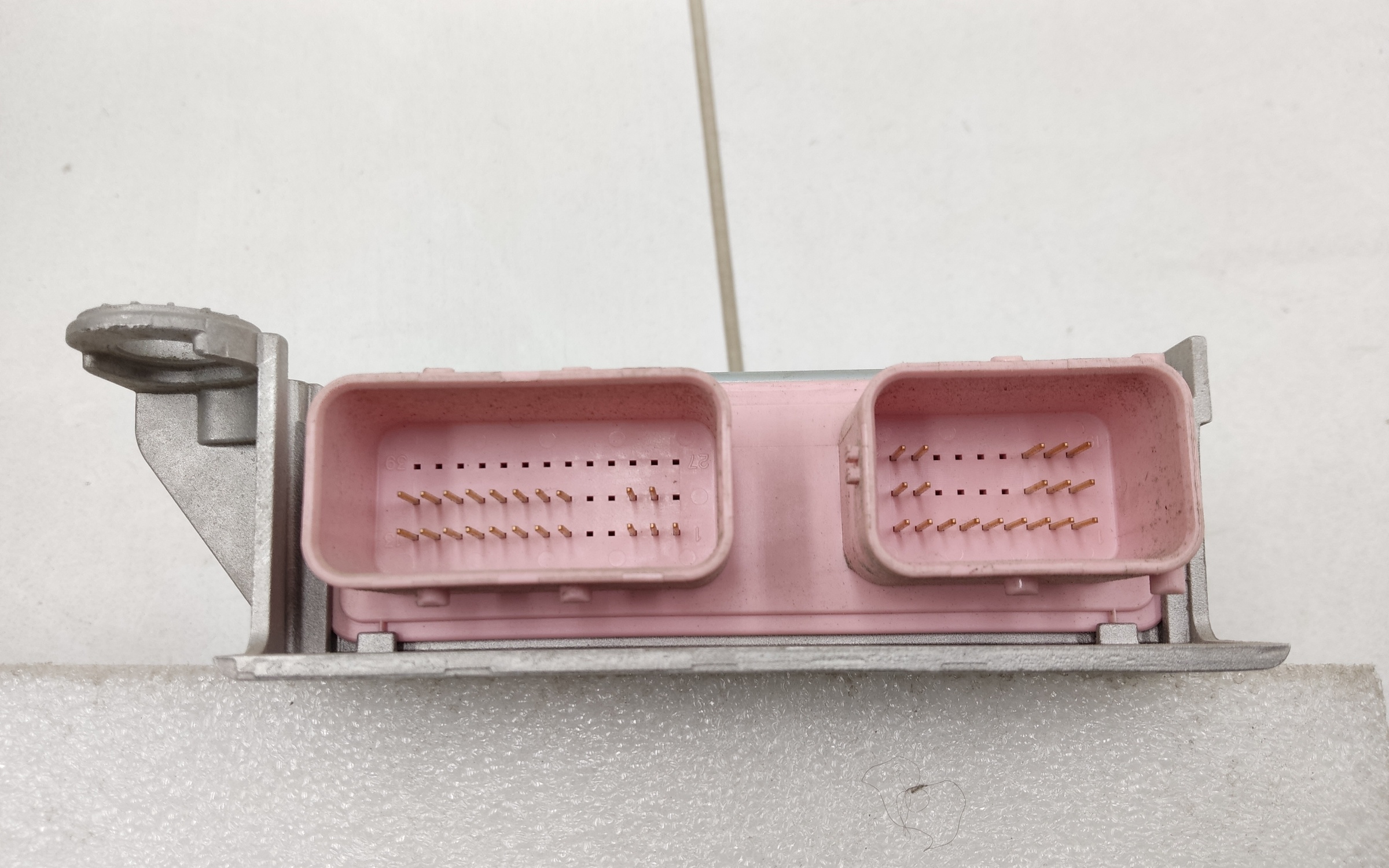 Блок управления подушками безопасности Hyundai Solaris 2