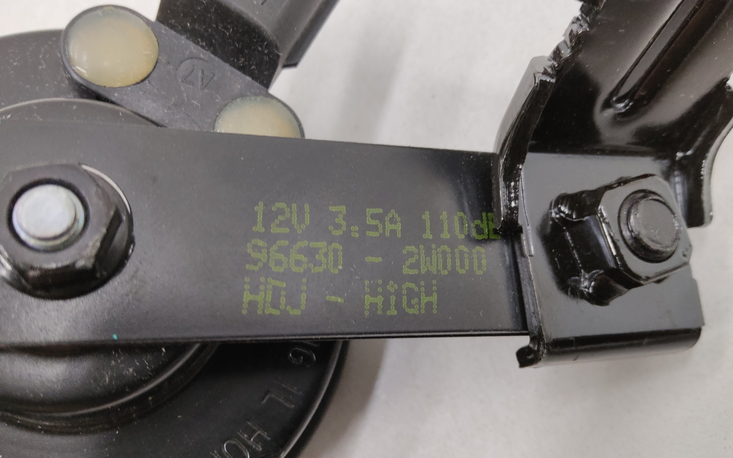 Звуковой сигнал высокий тон Hyundai Santa Fe 3