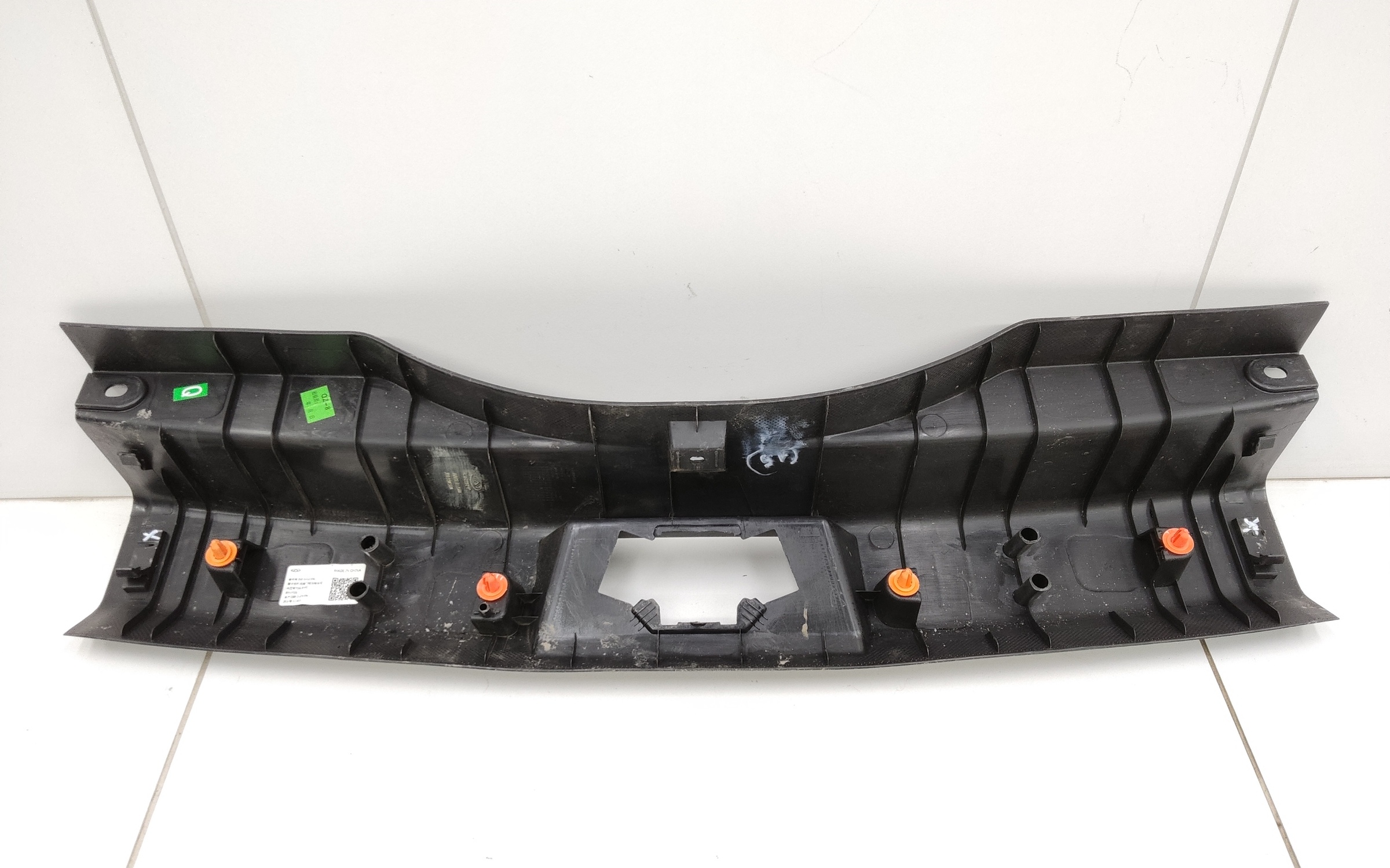 Обшивка задней панели Chery Tiggo 4