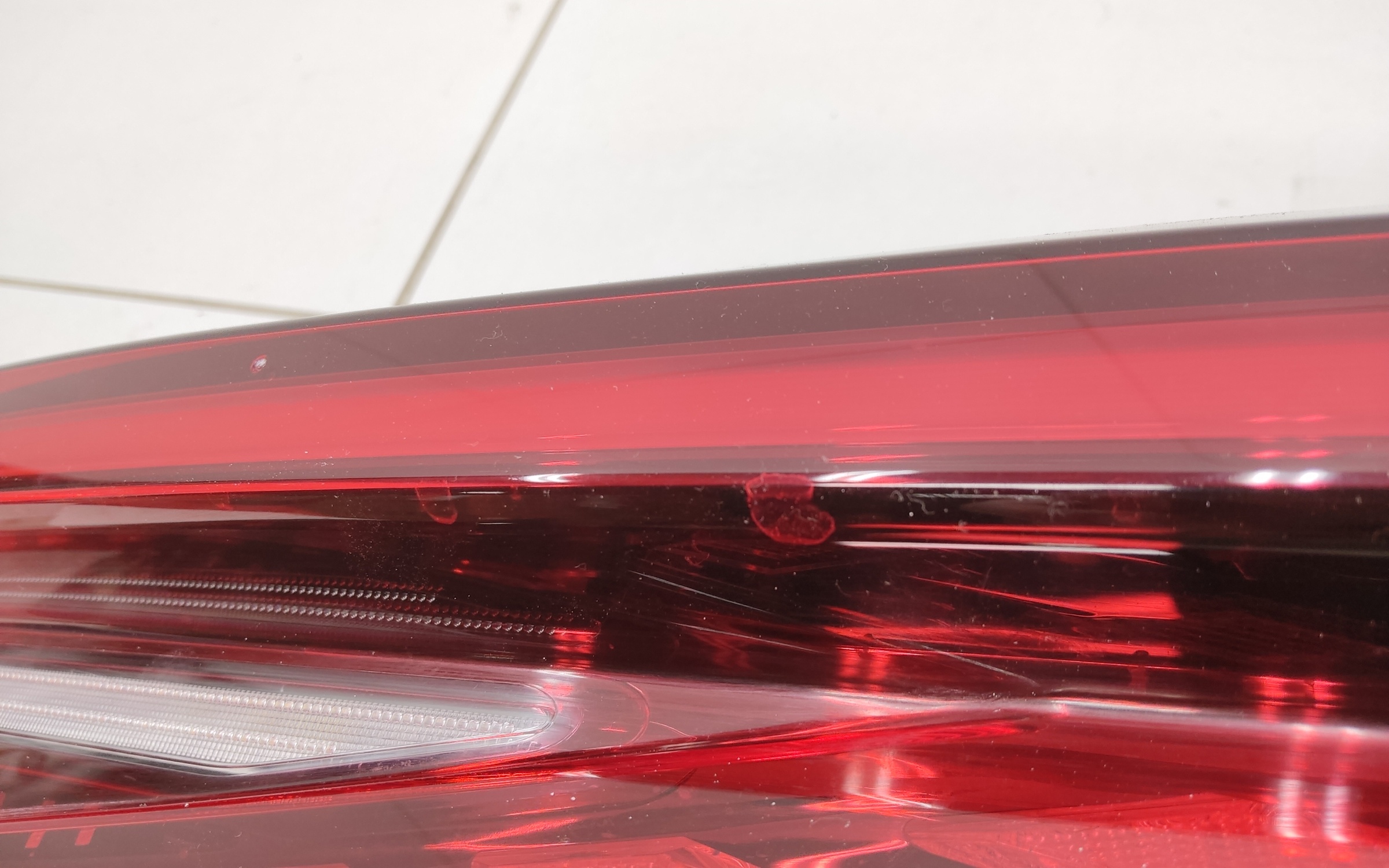 Фонарь крышки багажника центральный Chery Tiggo 8 Pro LED