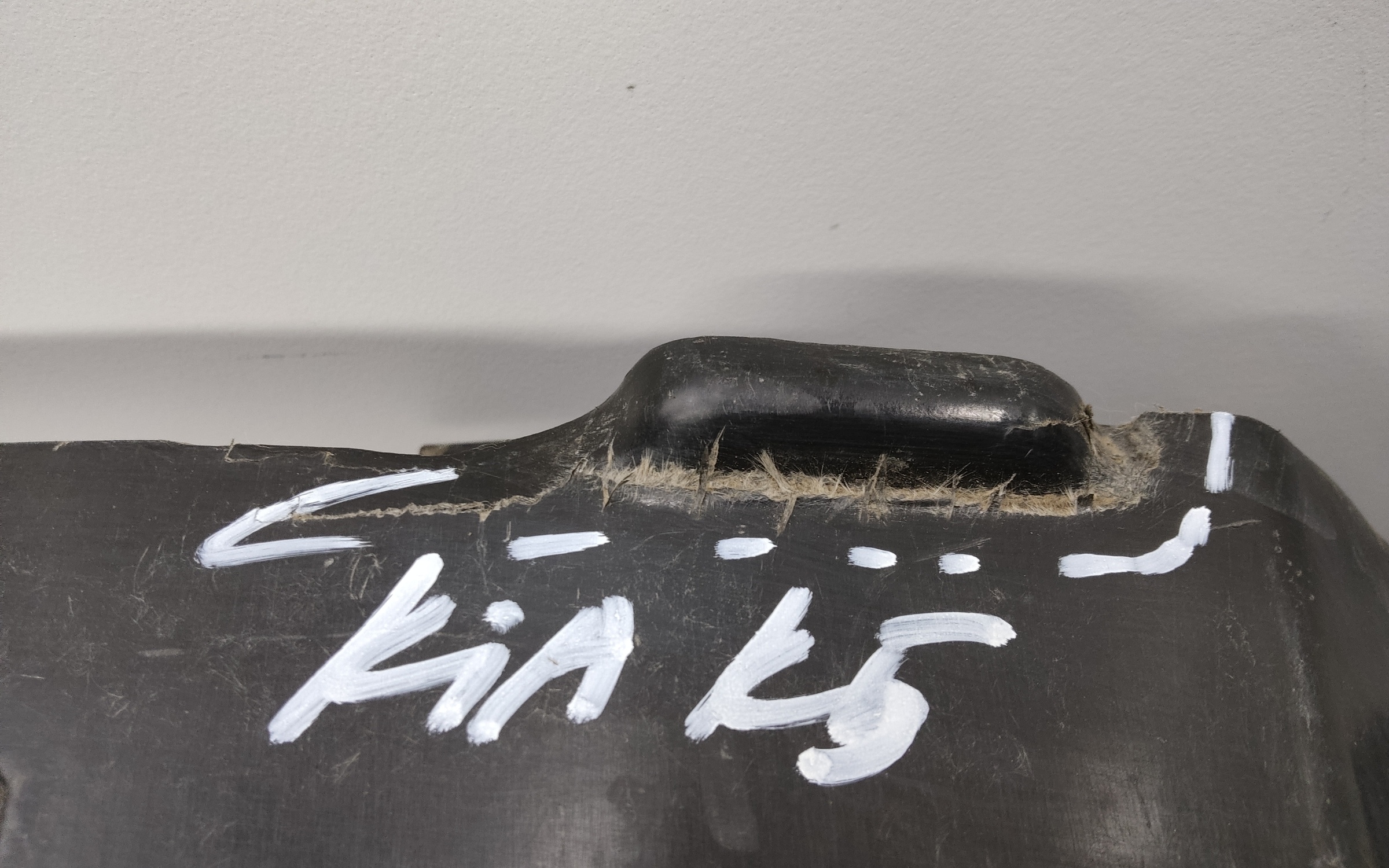 Усилитель заднего бампера Kia K5 3