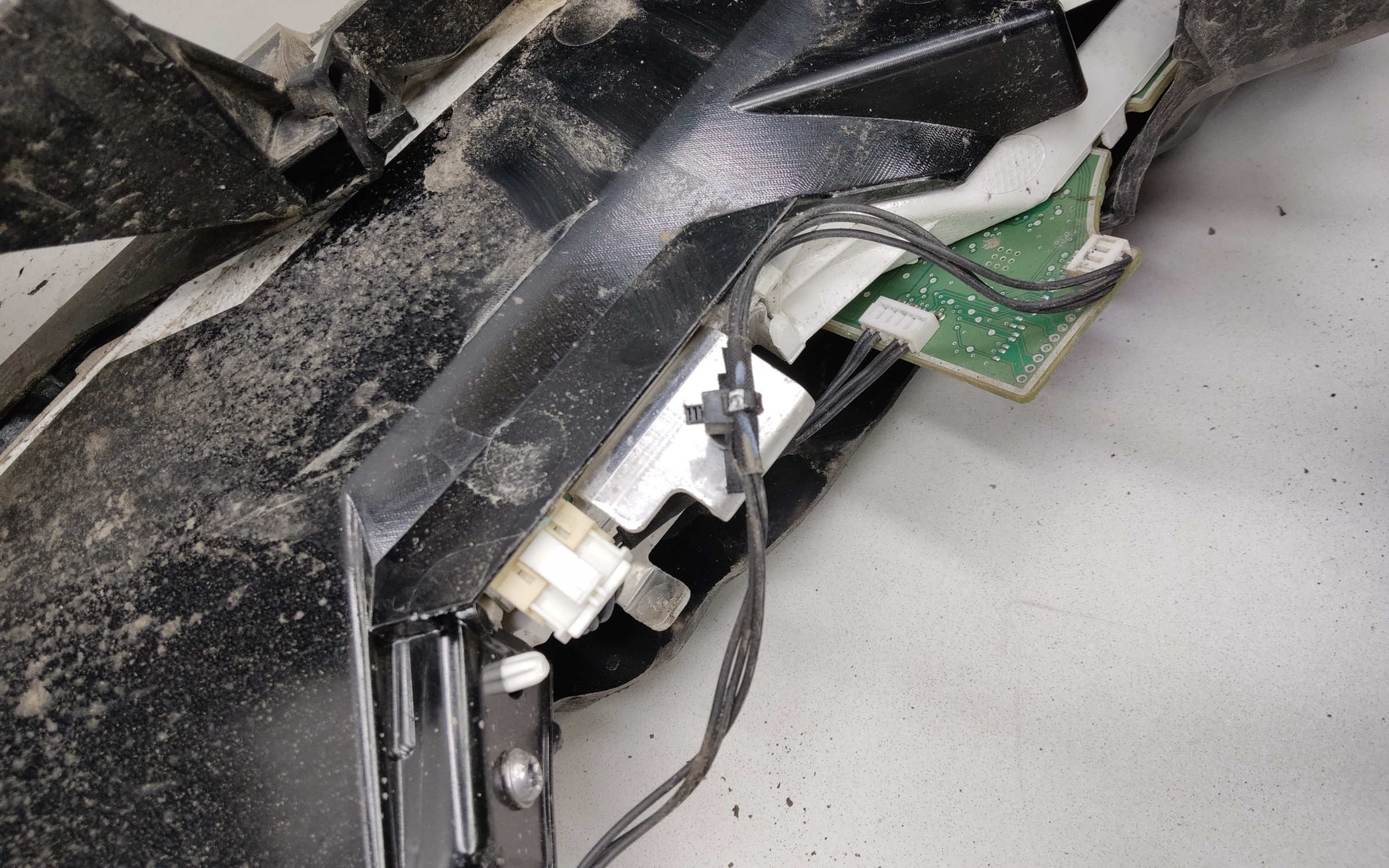 Фара передняя левая Geely Atlas 2 LED