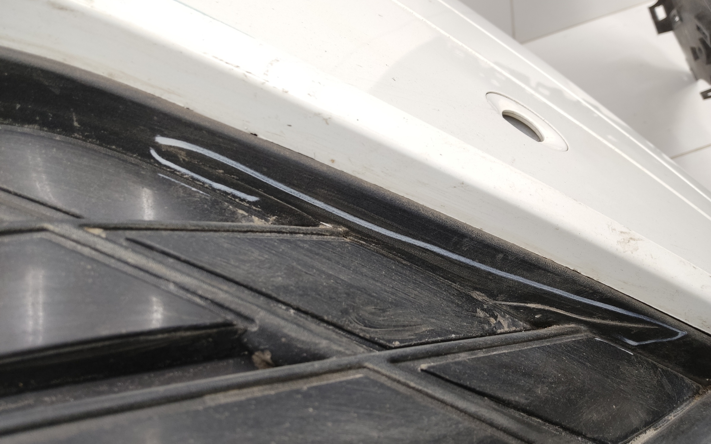 Бампер передний Geely Atlas 2