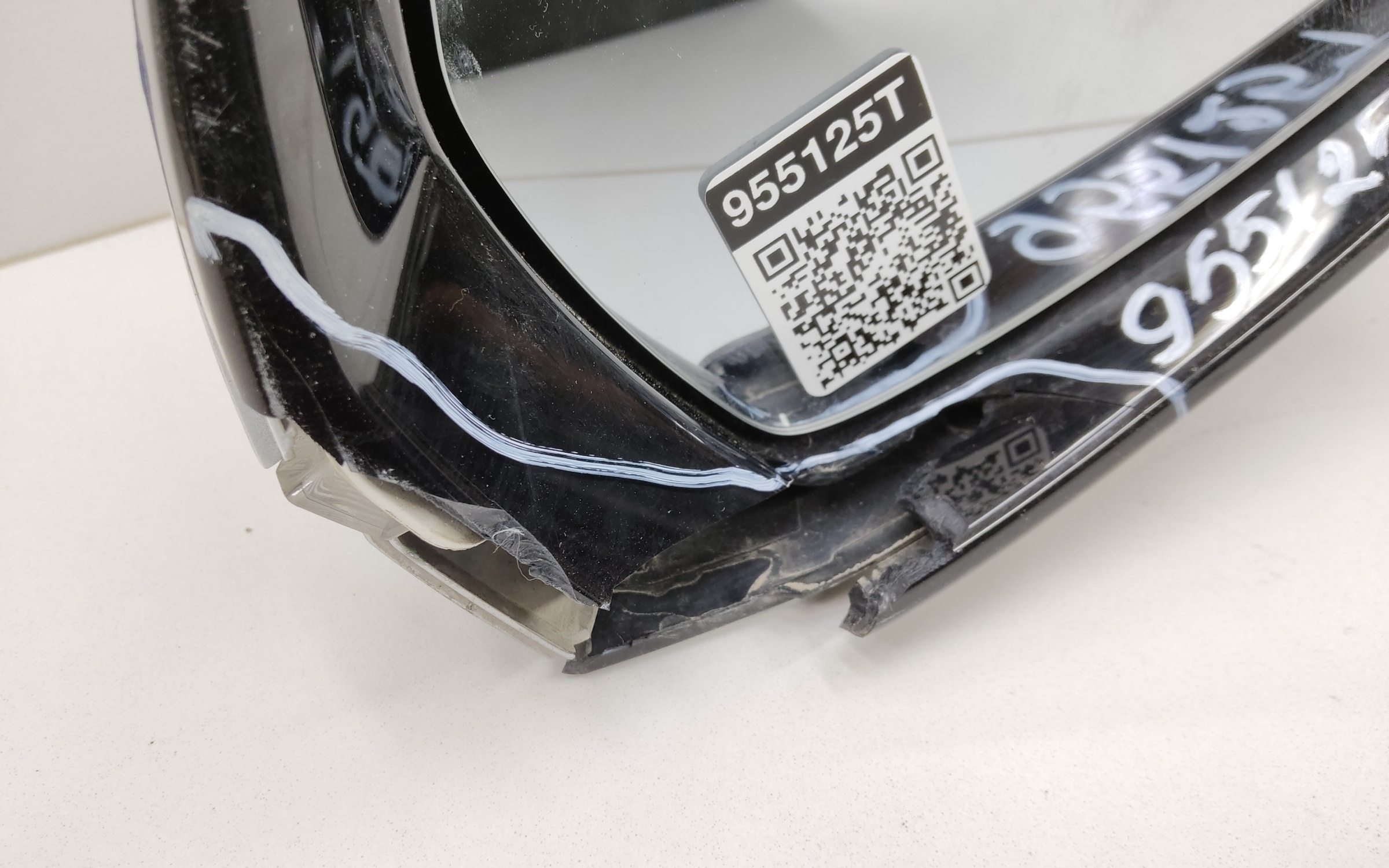 Зеркало левое Geely Atlas 2 8+1 контактов