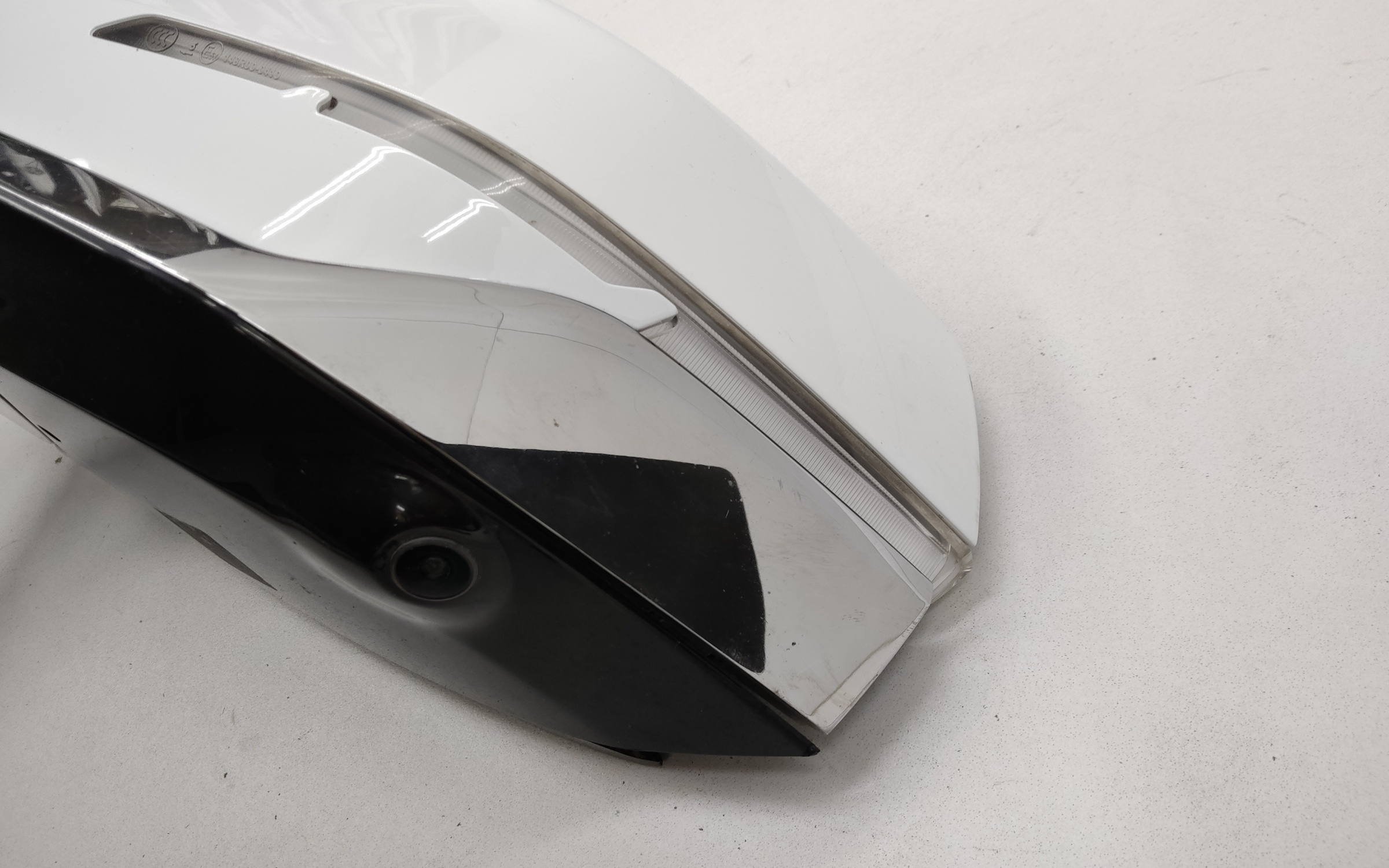 Зеркало левое Geely Atlas 2 8+1 контактов