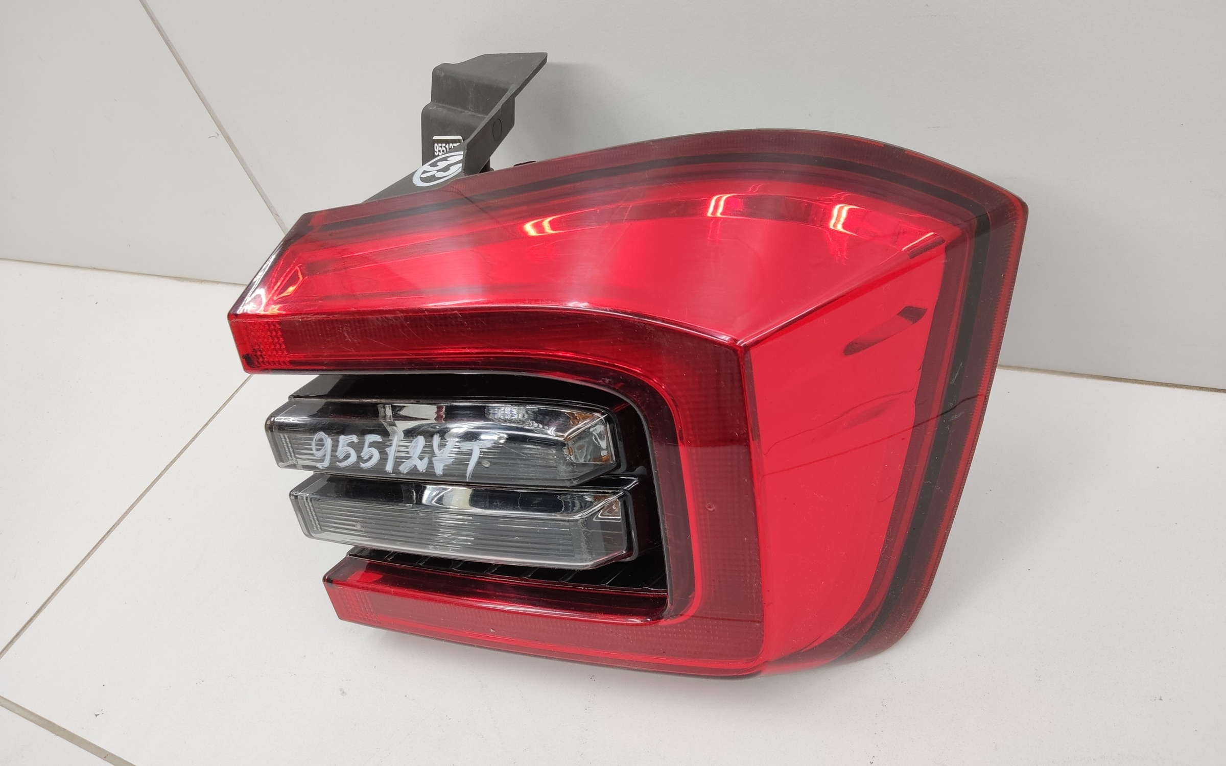 Фонарь задний правый наружный Chery Tiggo 4 Pro