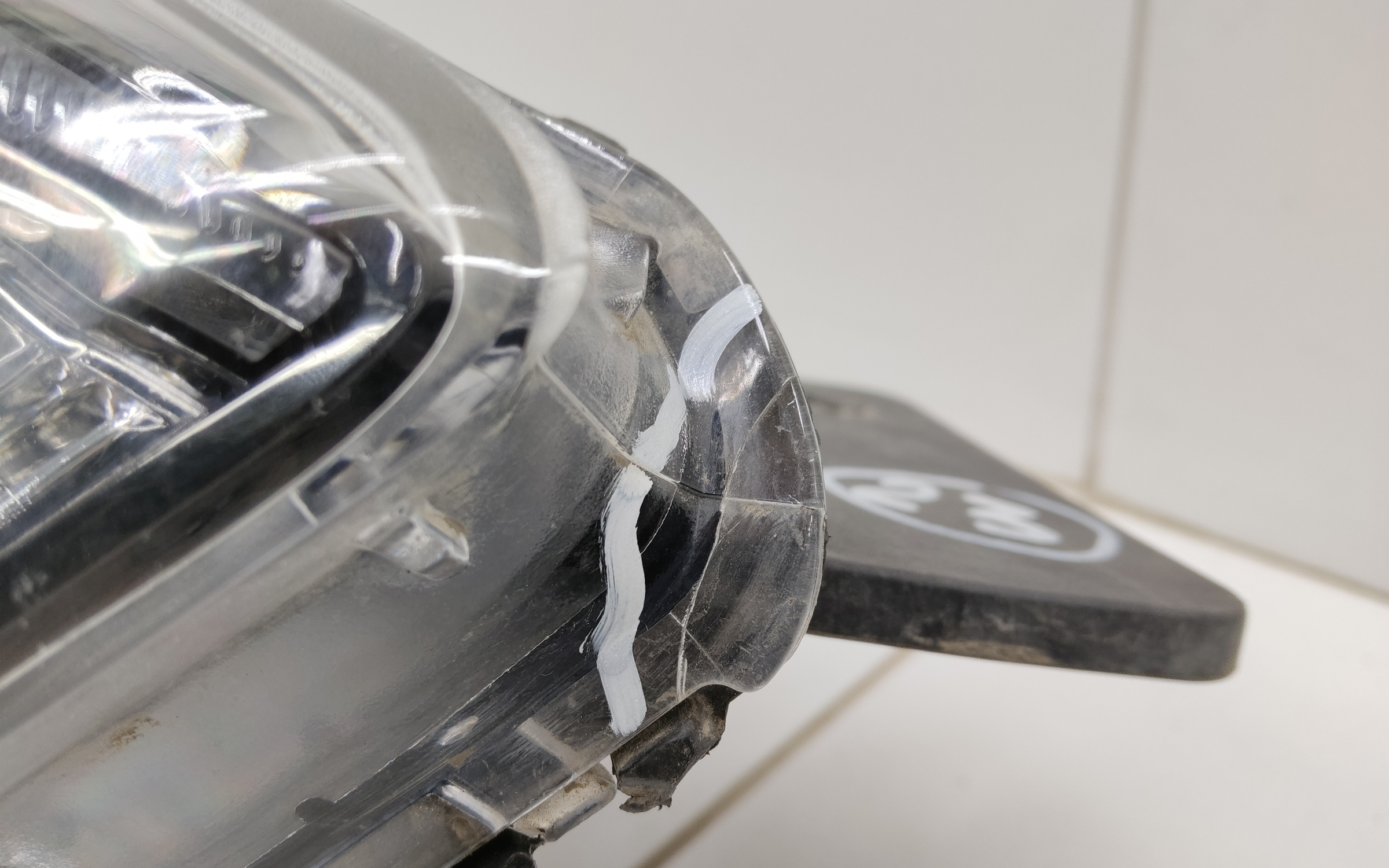 Фара передняя правая Hyundai Creta 1 линза с ДХО черная