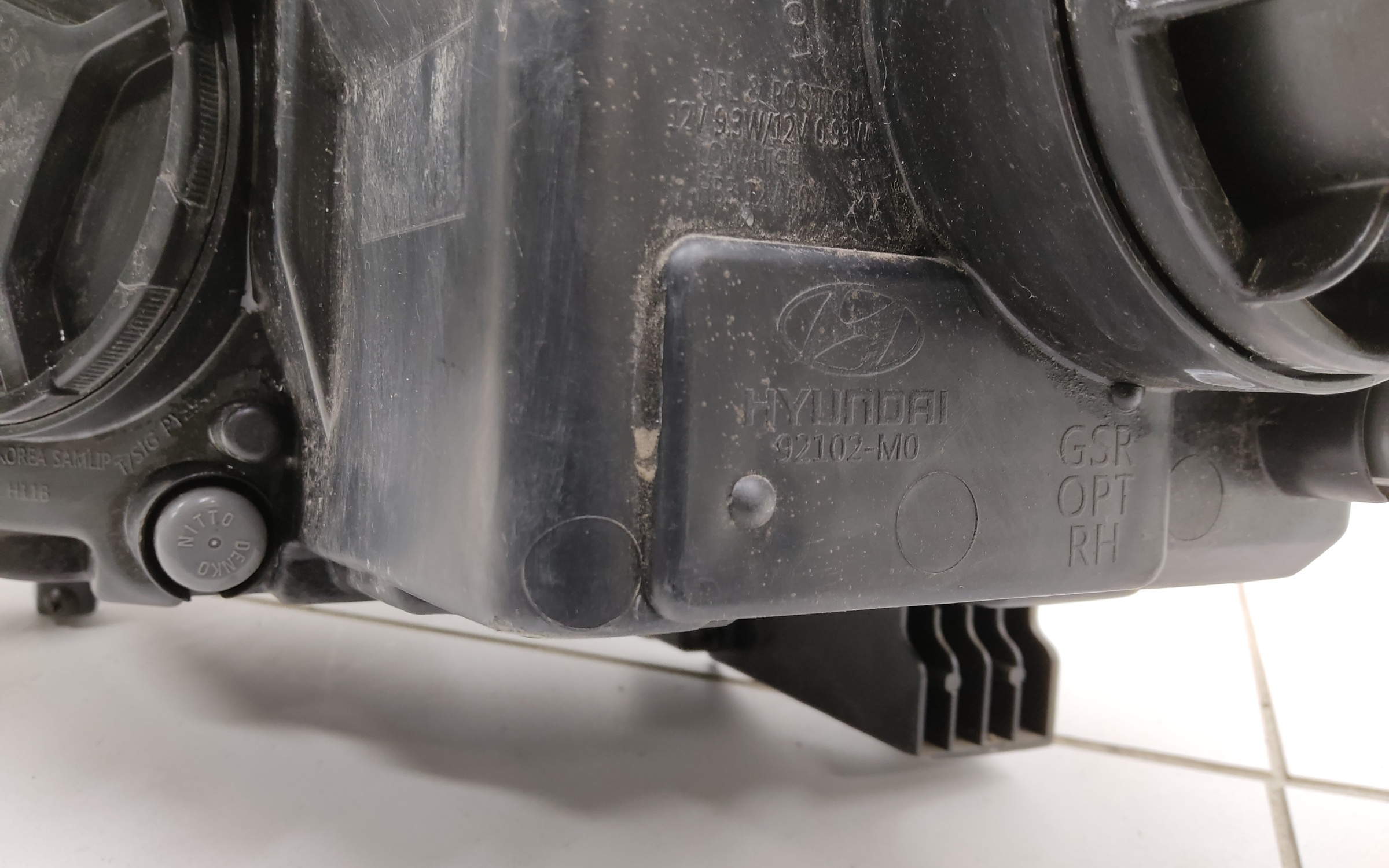 Фара передняя правая Hyundai Creta 1 линза с ДХО черная