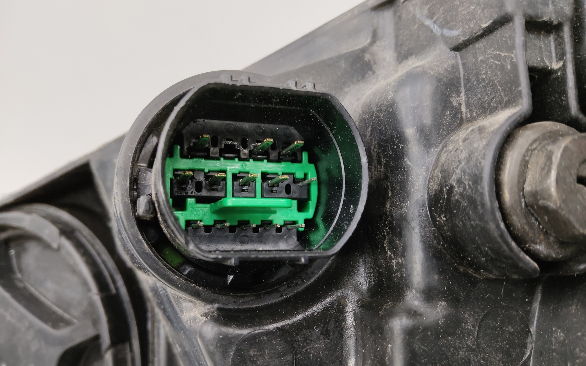 Фара передняя правая Hyundai Creta 1 линза с ДХО черная