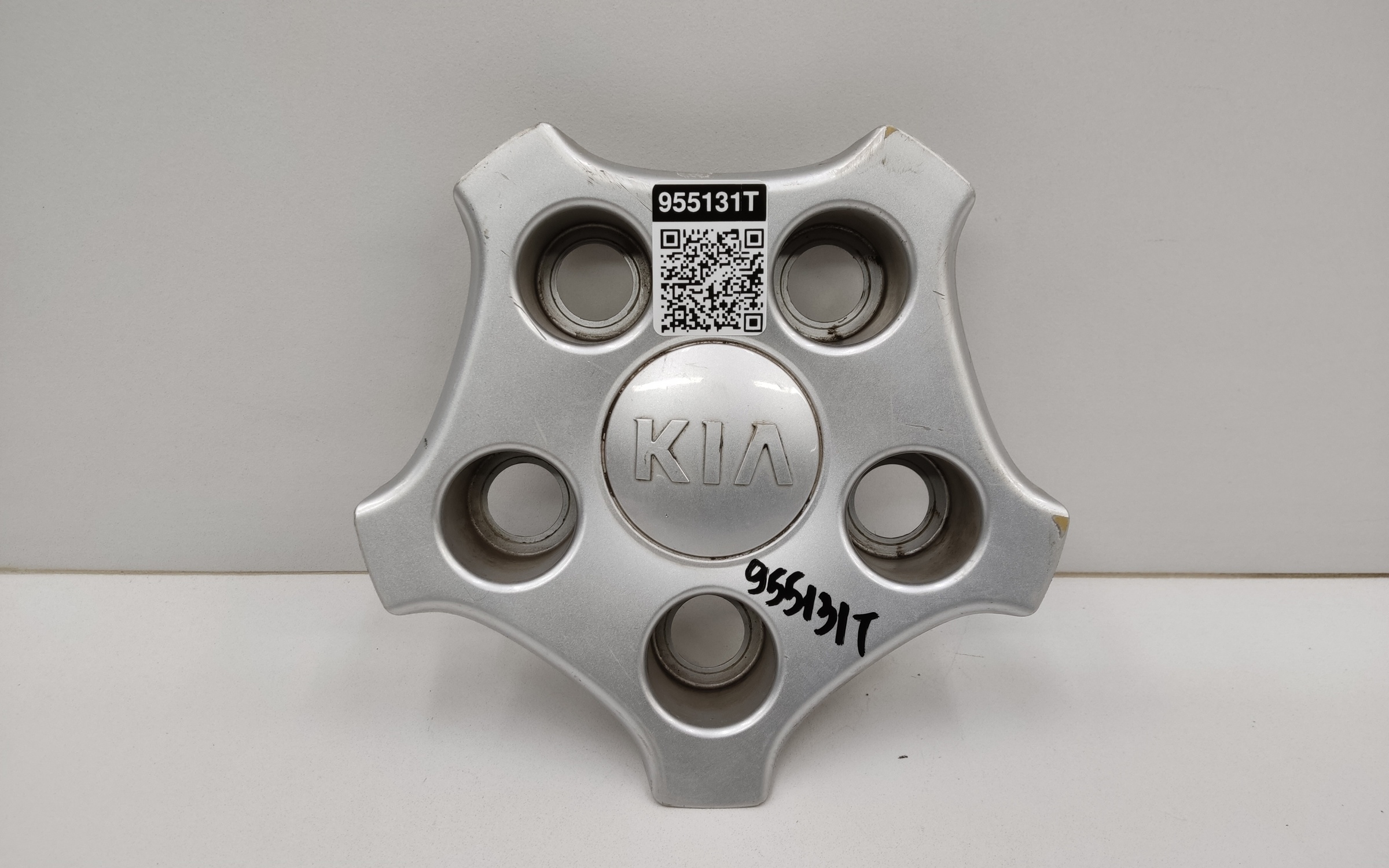 Колпачок ступицы литого диска Kia Soul 2 R16