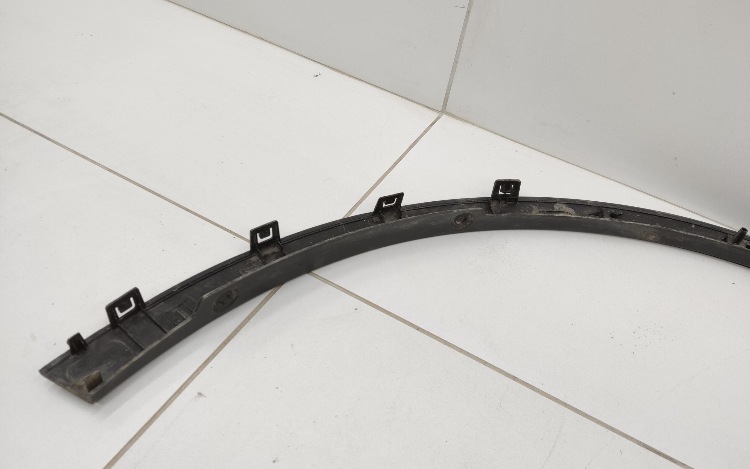 Накладка крыла переднего правого Geely Atlas Pro