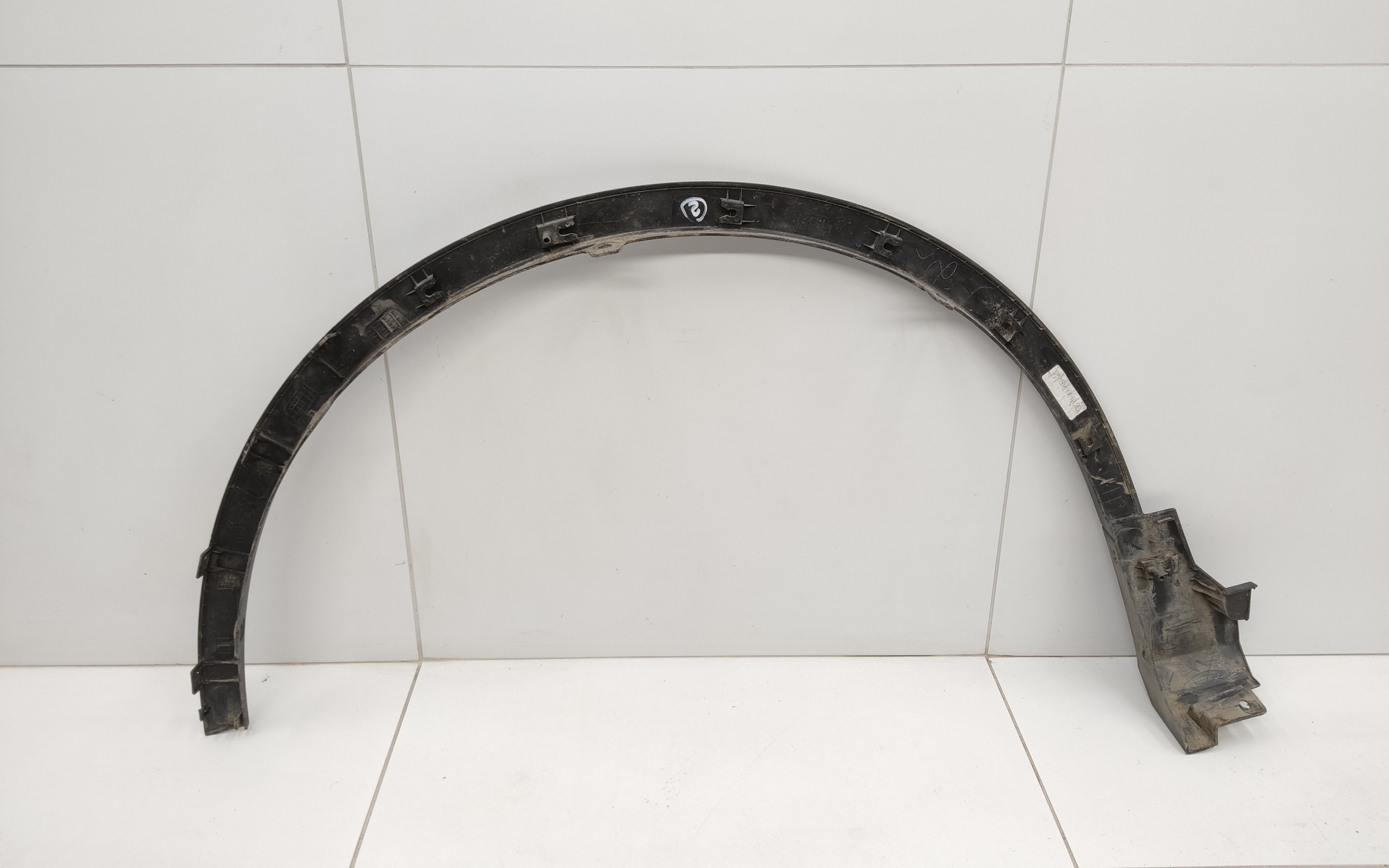 Накладка крыла переднего правого Geely Atlas Pro