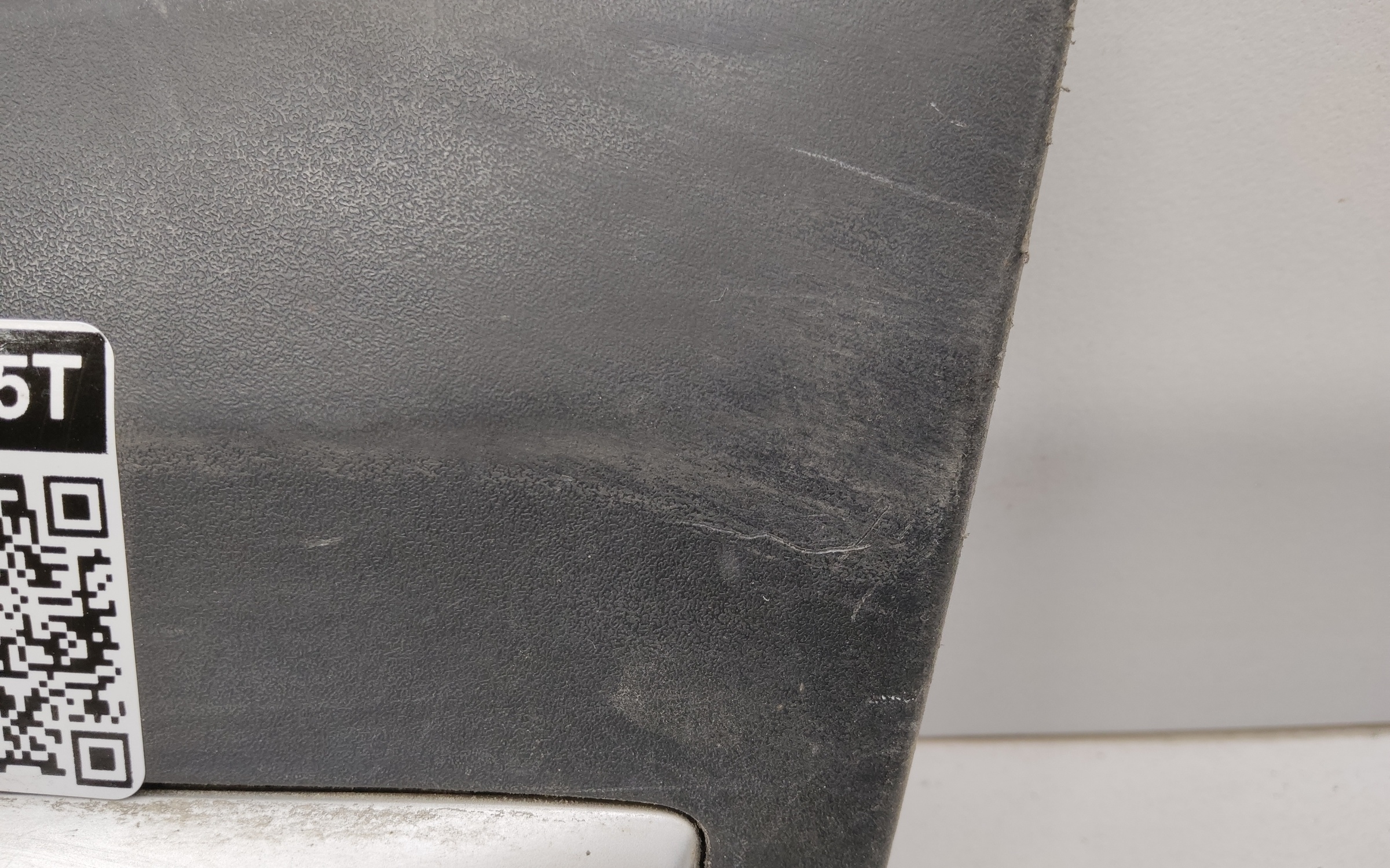 Накладка двери передней правой Geely Atlas