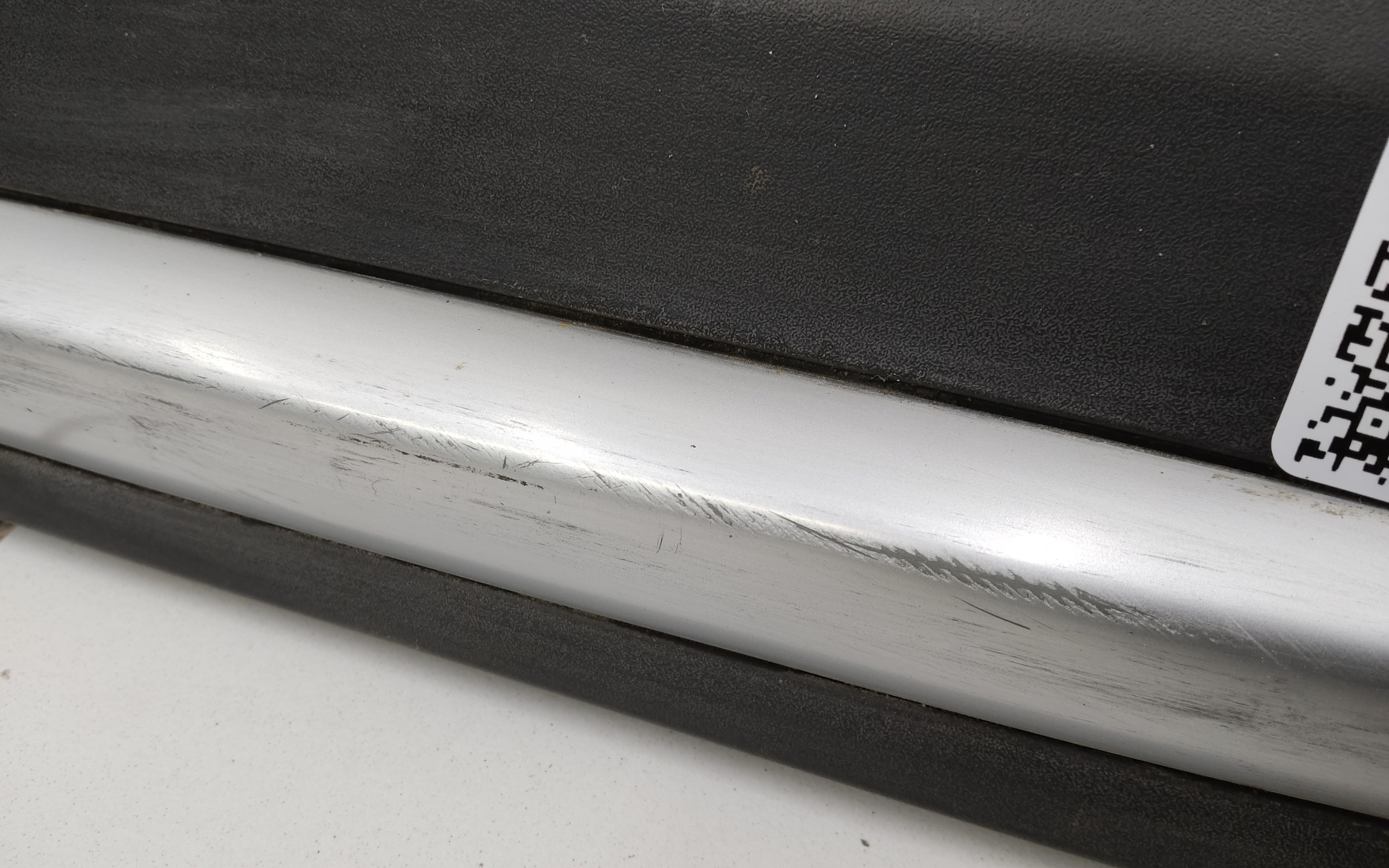 Накладка двери передней правой Geely Atlas