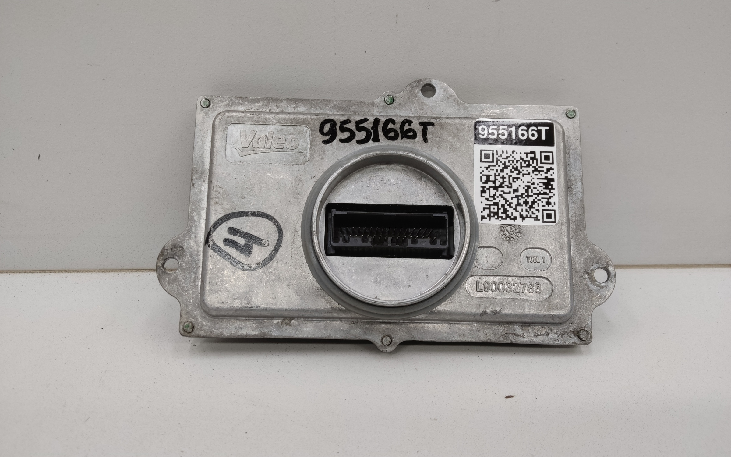 Блок управления фарой LED Volvo XC90 2