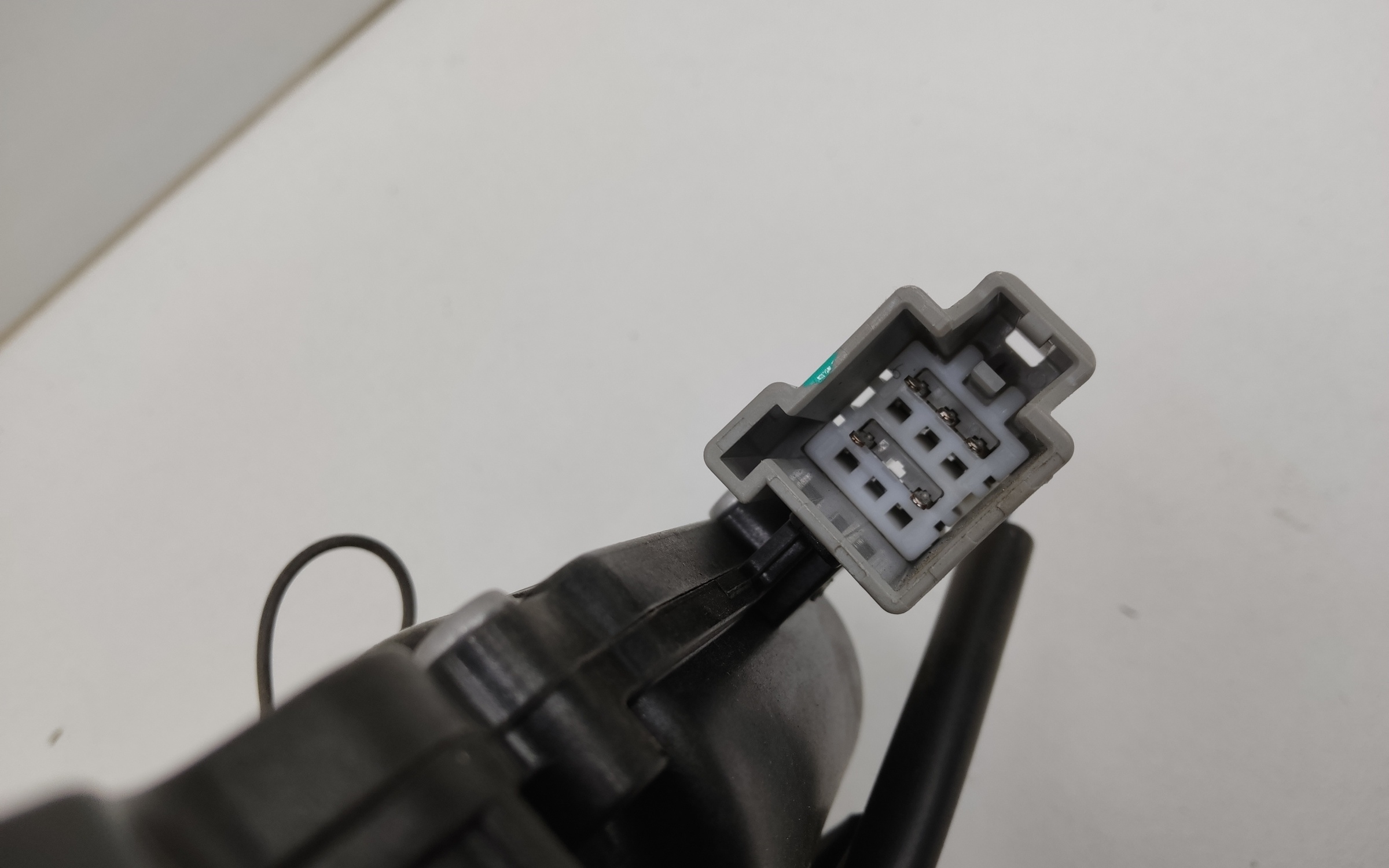 Замок крышки багажника Exeed TXL