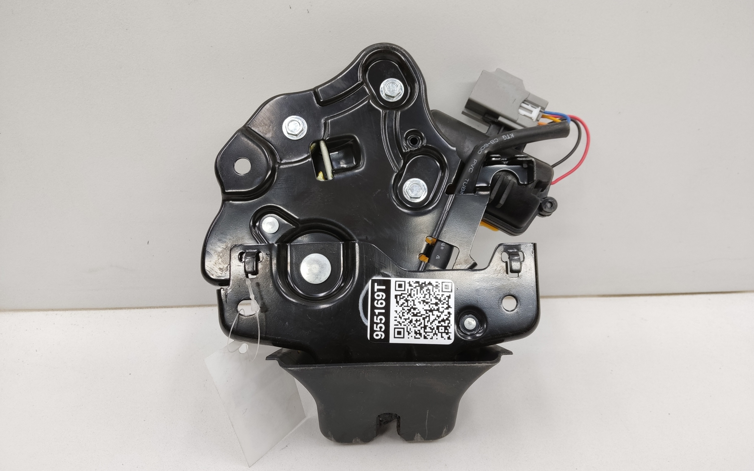 Замок крышки багажника Exeed TXL