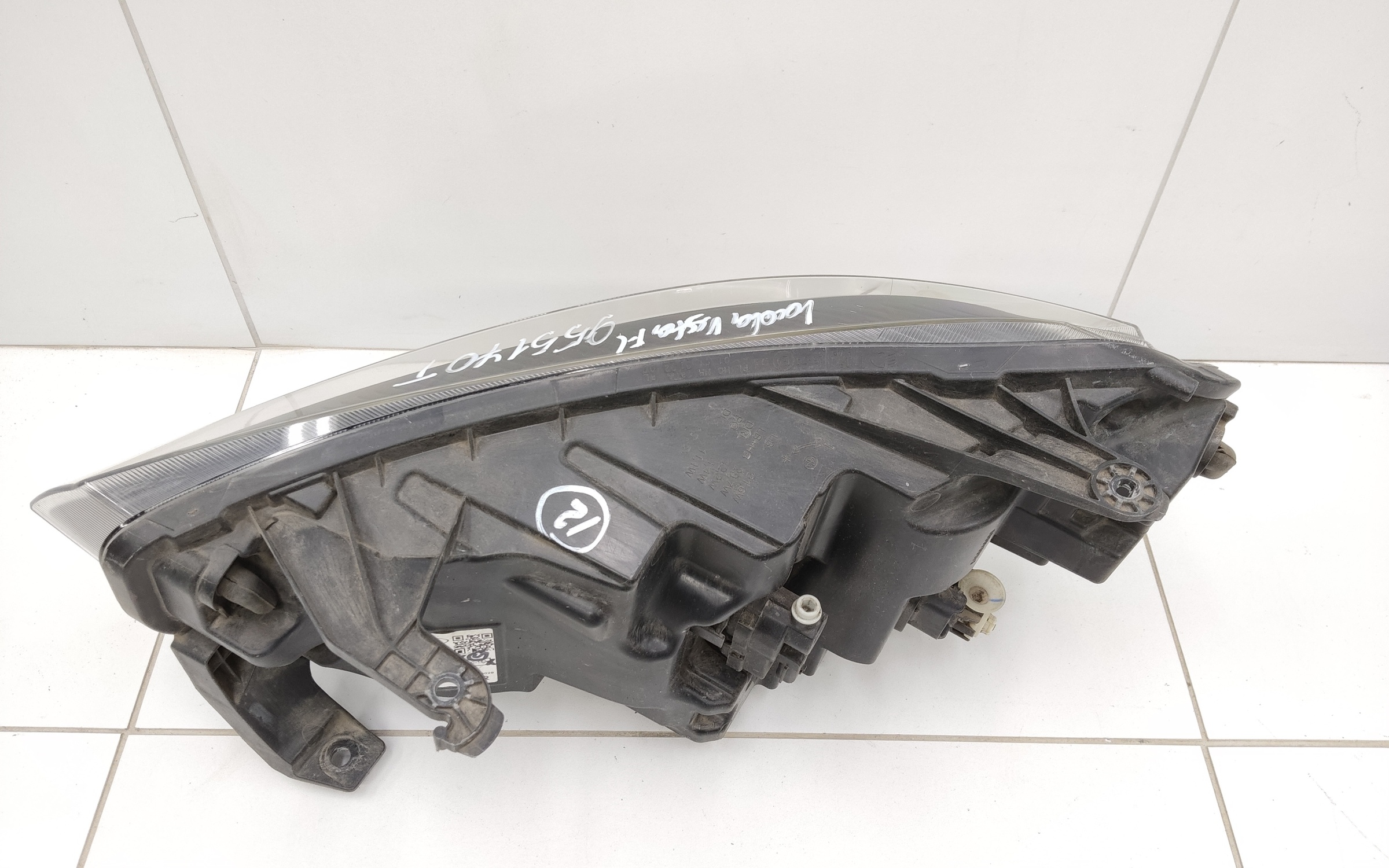 Фара передняя правая Lada Vesta 1 Restail LED