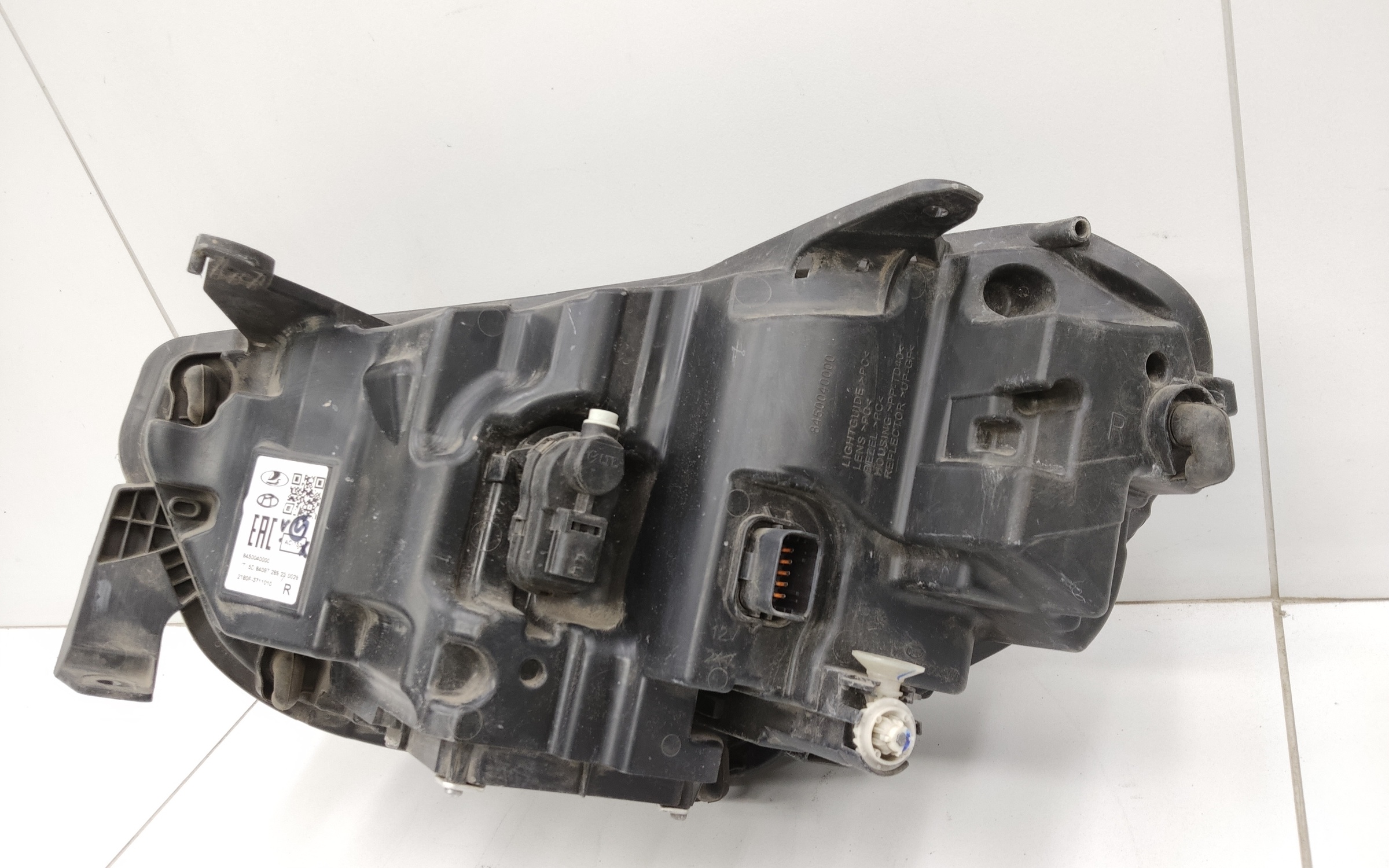 Фара передняя правая Lada Vesta 1 Restail LED