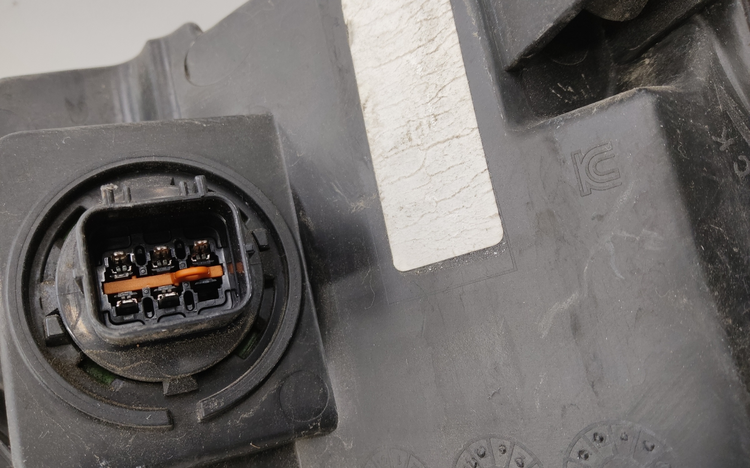 Фара передняя правая верхняя Kia Soul 3 галоген