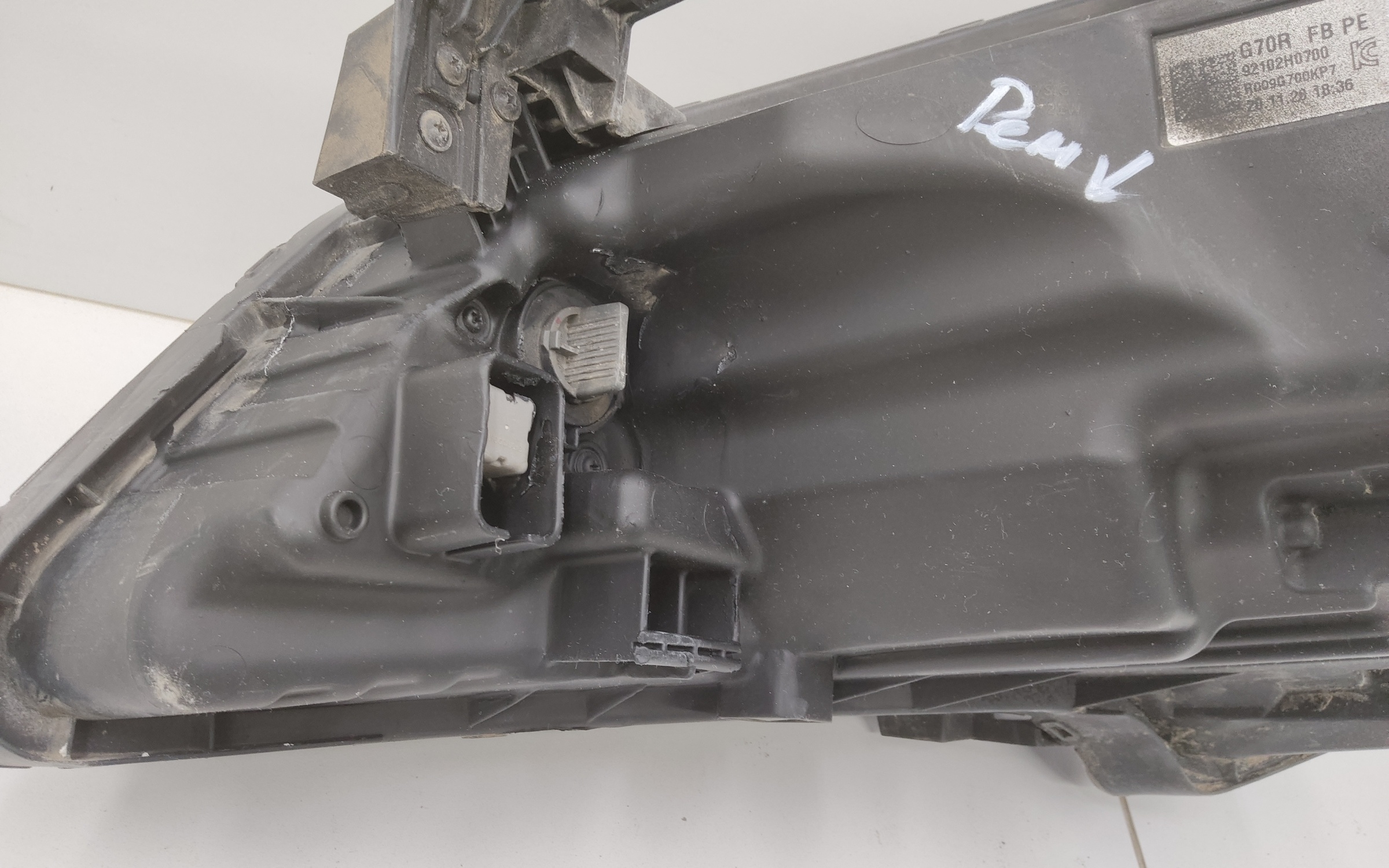 Фара передняя правая Kia Rio 4 Restail LED