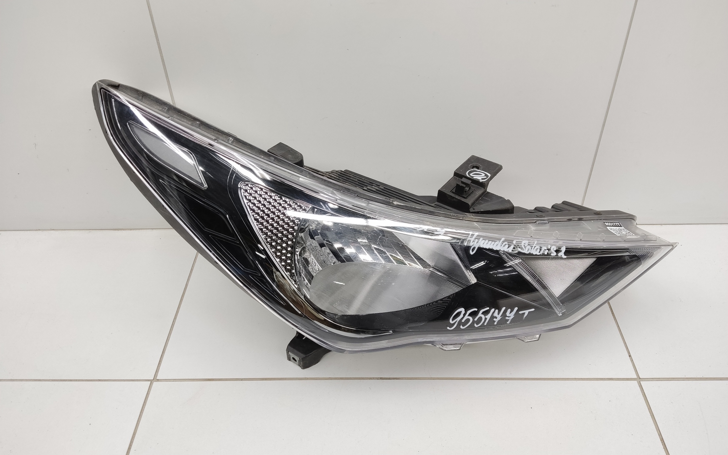 Фара передняя правая Hyundai Solaris 2 Restail галоген