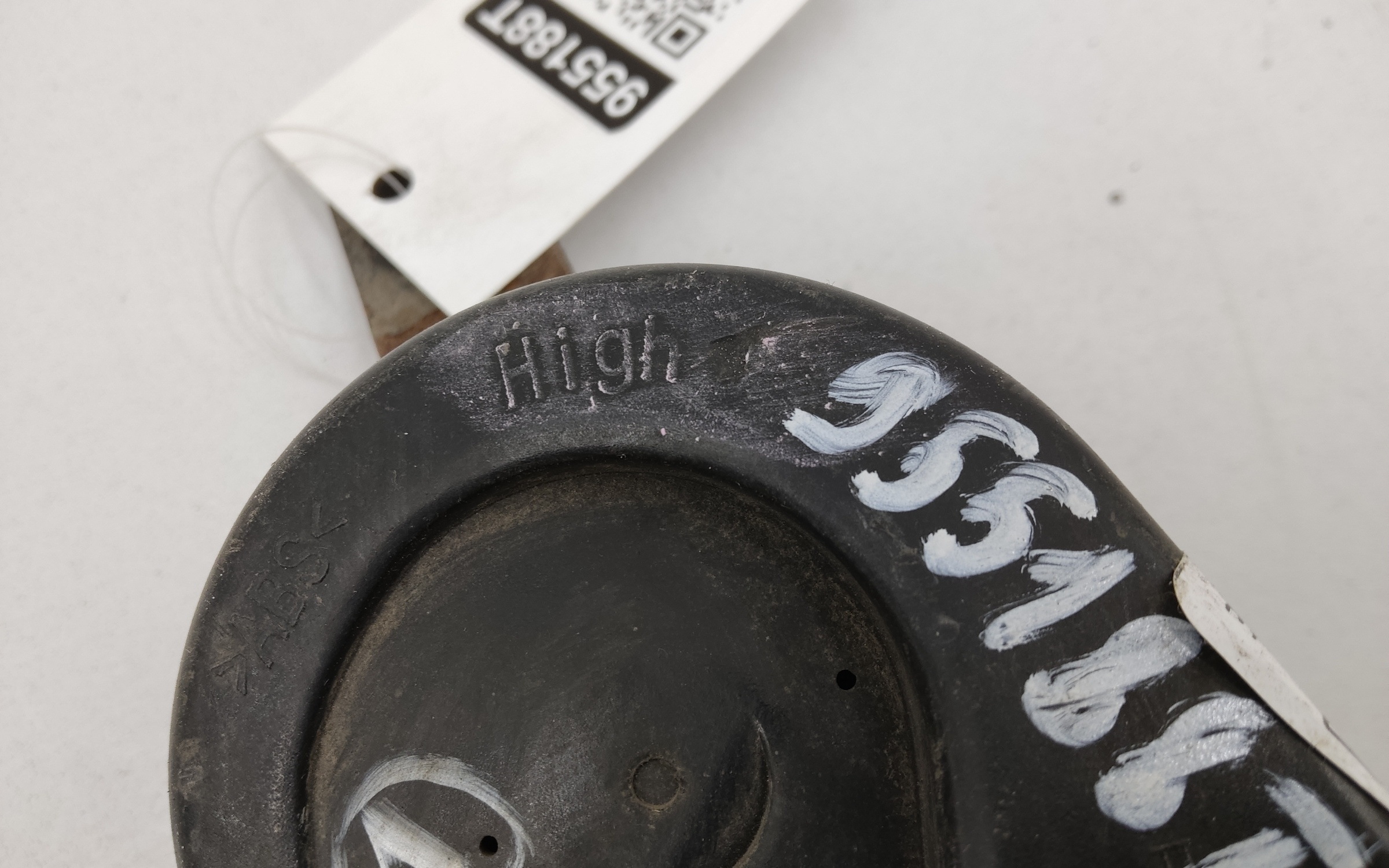 Звуковой сигнал высокий тон Geely Coolray