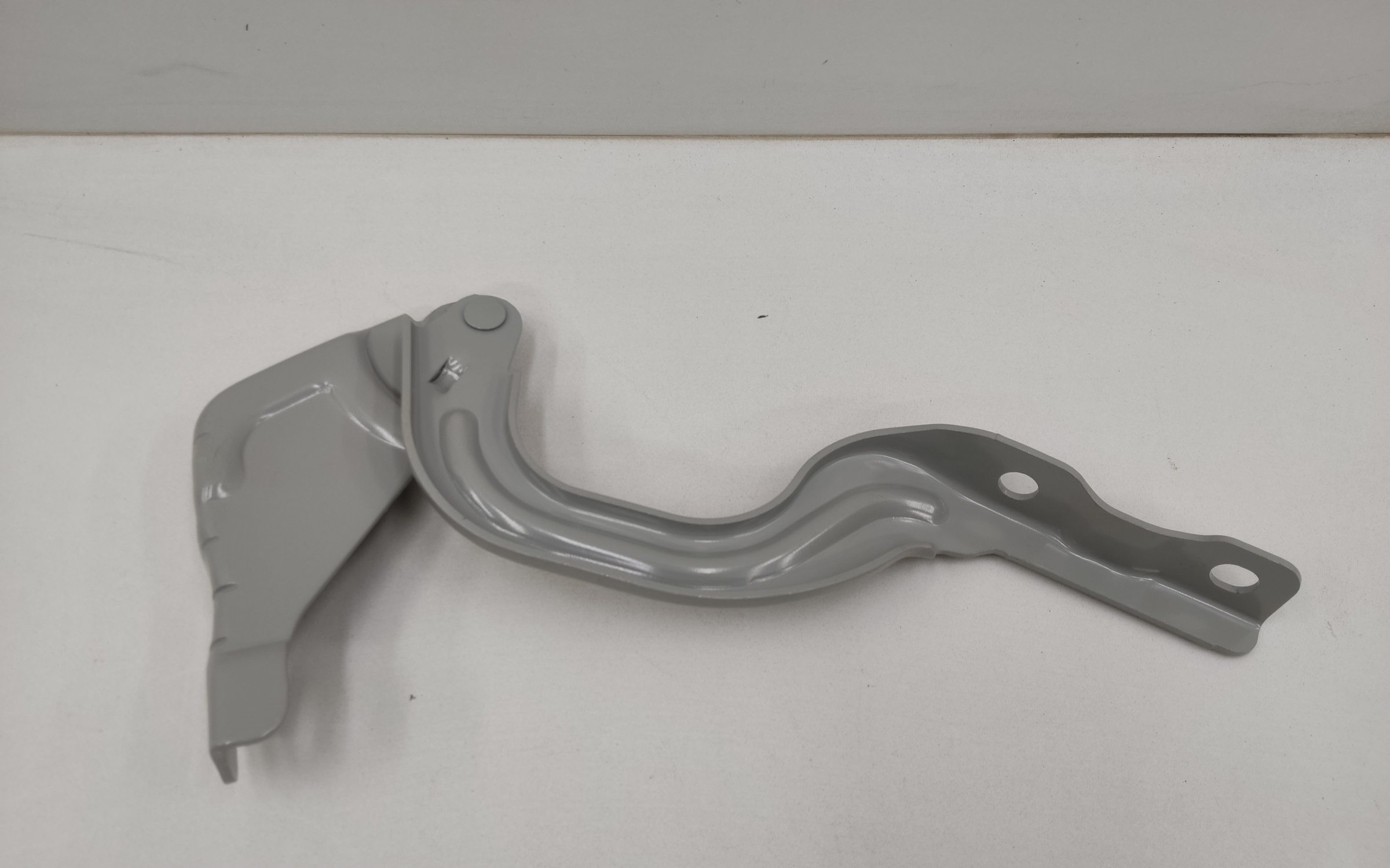 Петля капота правая Kia Ceed 3