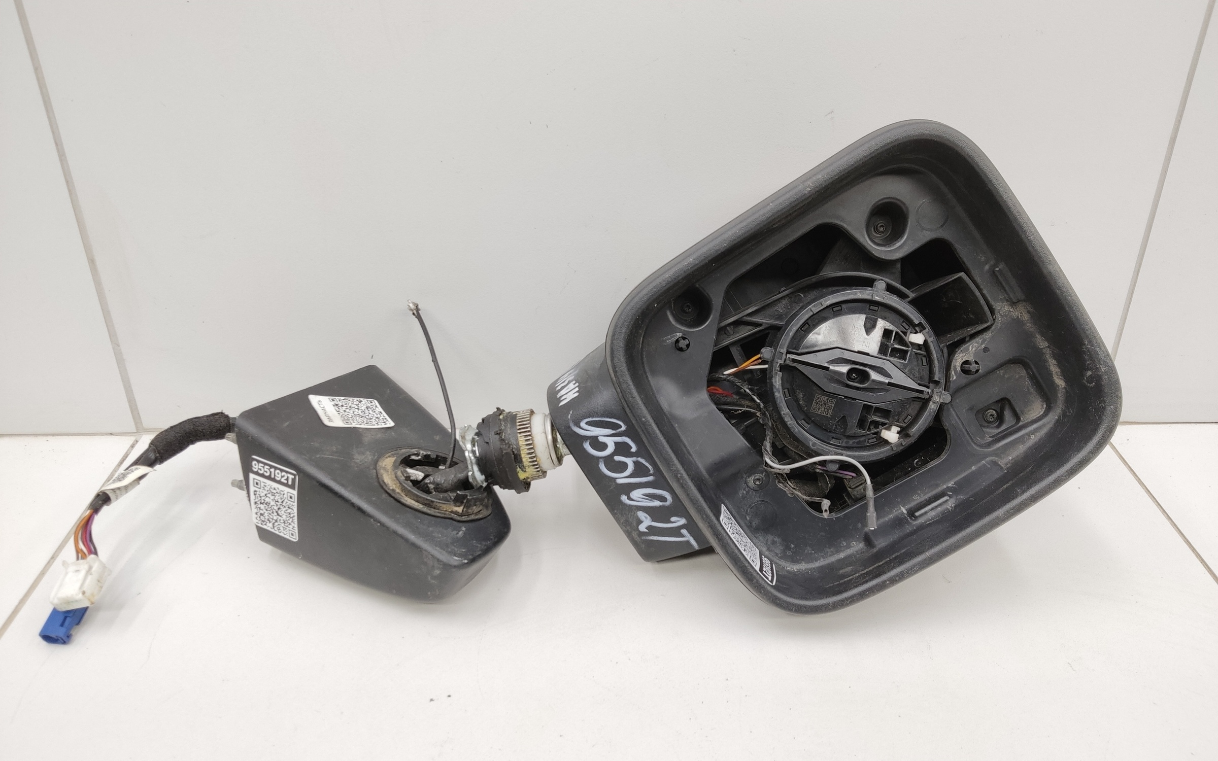 Зеркало правое Tank 300 8+1 контактов