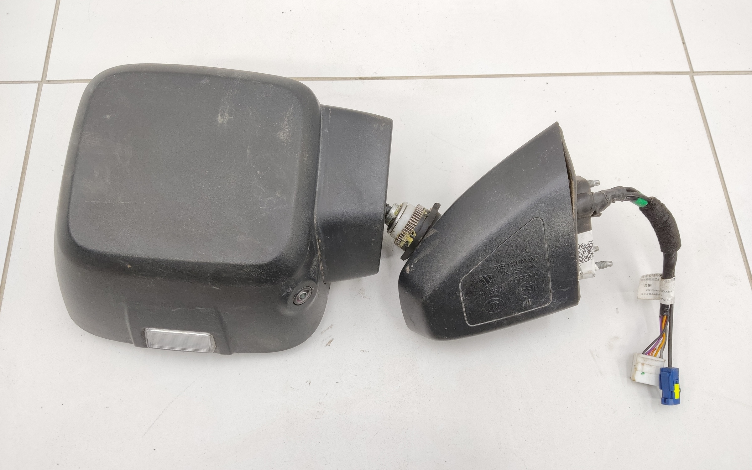 Зеркало правое Tank 300 8+1 контактов