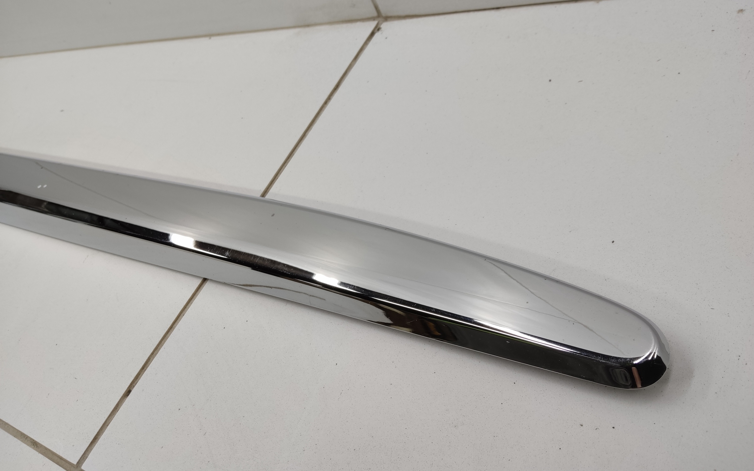 Молдинг хром двери сдвижной левой Voyah Dream