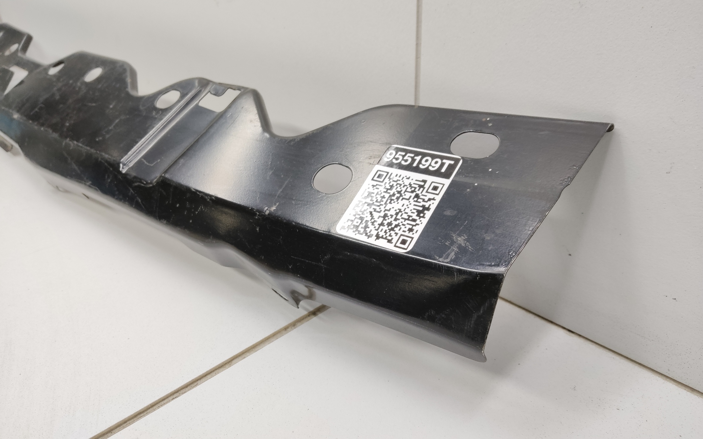 Усилитель переднего бампера верхний Subaru Outback 5