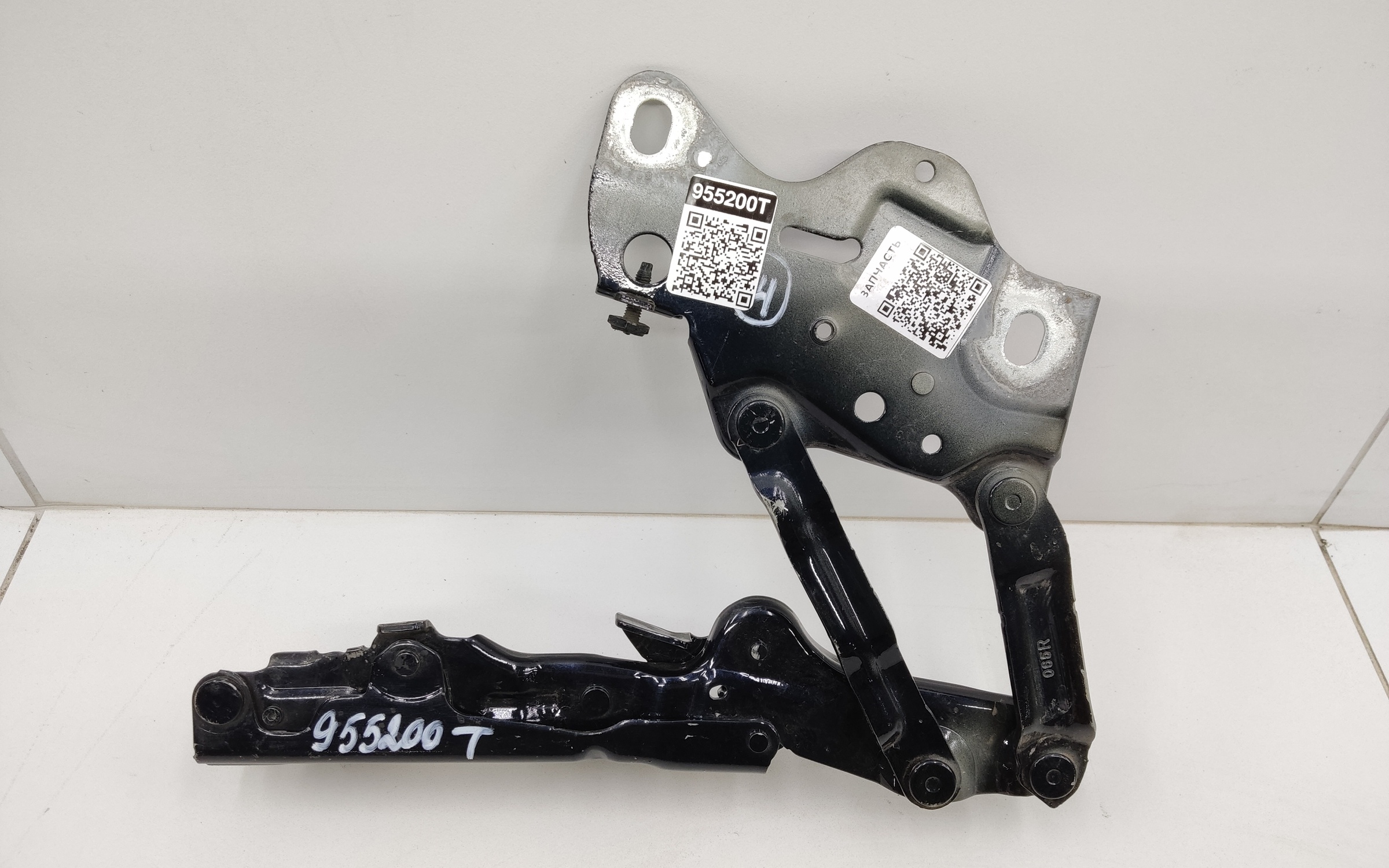 Петля капота правая BMW X5 G05